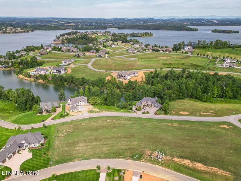 470 Commodore Drive, Lenoir City, TN - Fort Loudoun and Tellico Lake Real Estate - Image# 1