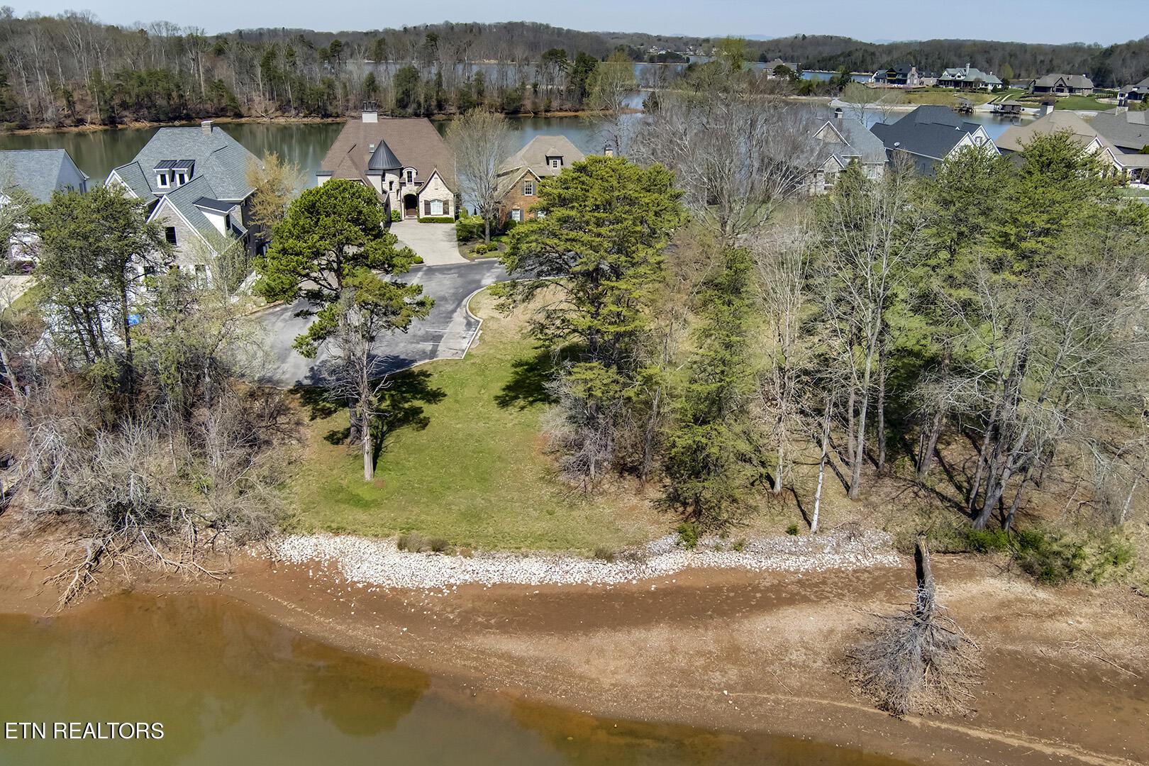 1681 Rarity Bay Pkwy, Vonore, TN - Fort Loudoun and Tellico Lake Real Estate - Image# 11
