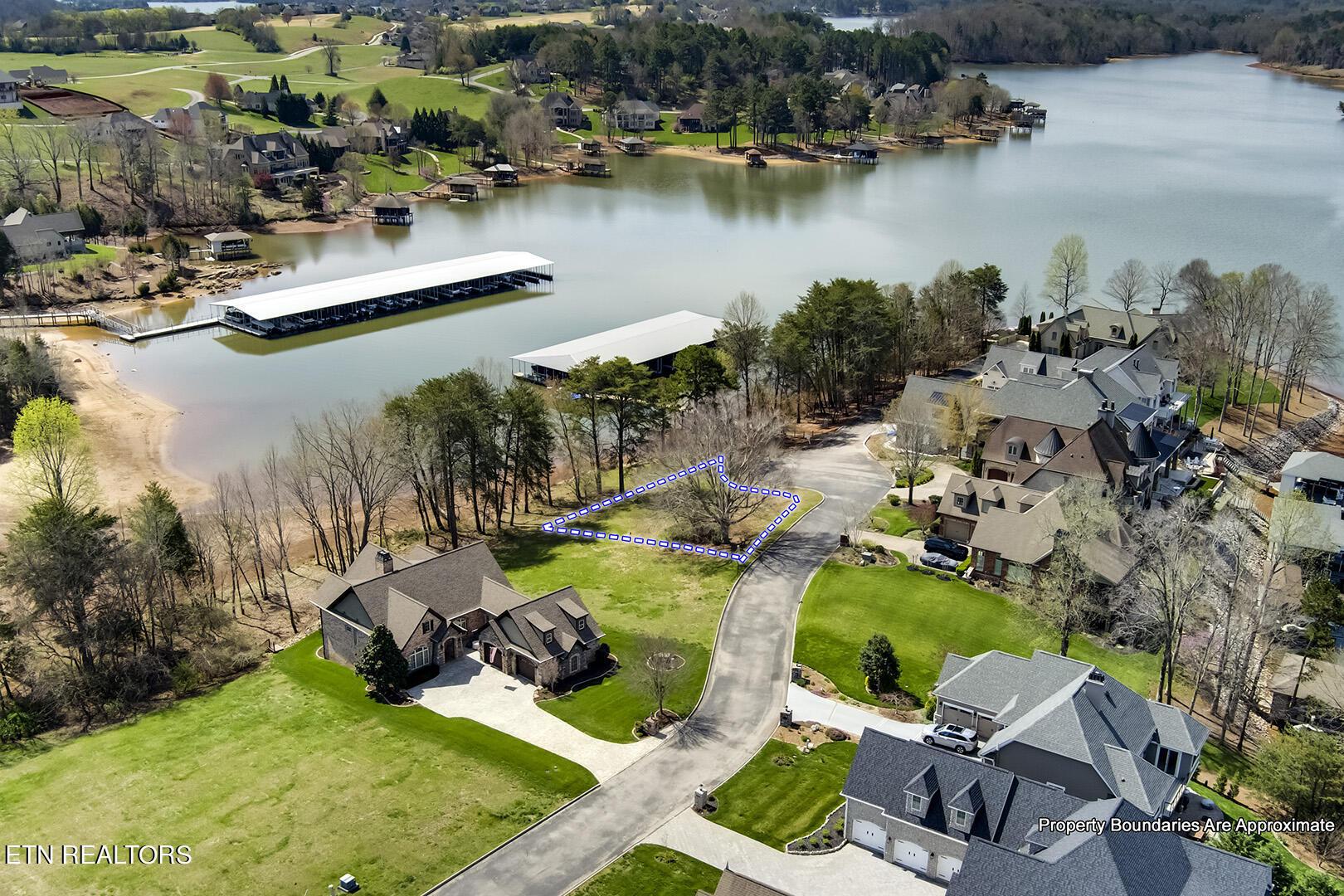 1681 Rarity Bay Pkwy, Vonore, TN - Fort Loudoun and Tellico Lake Real Estate - Image# 5