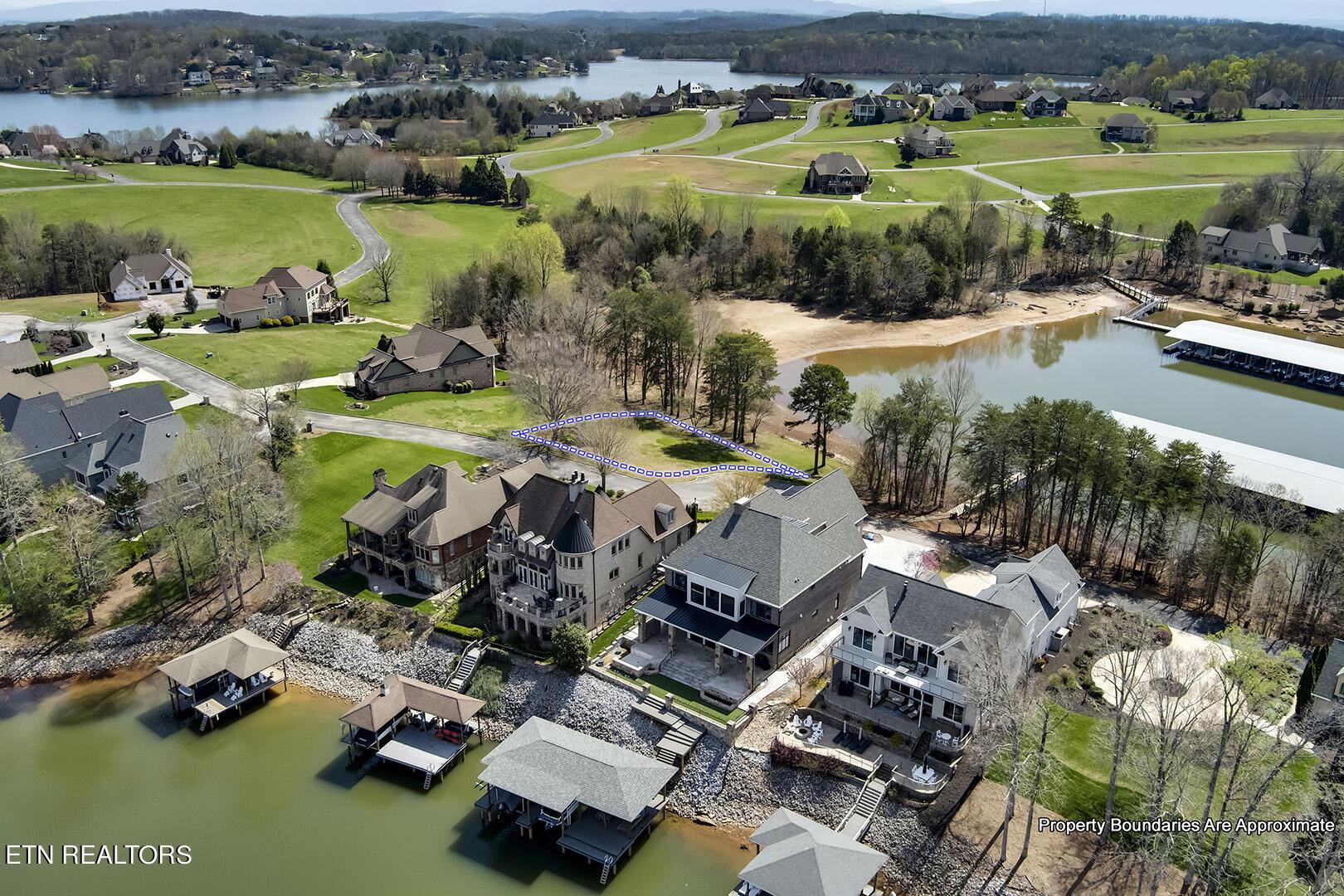 1681 Rarity Bay Pkwy, Vonore, TN - Fort Loudoun and Tellico Lake Real Estate - Image# 17