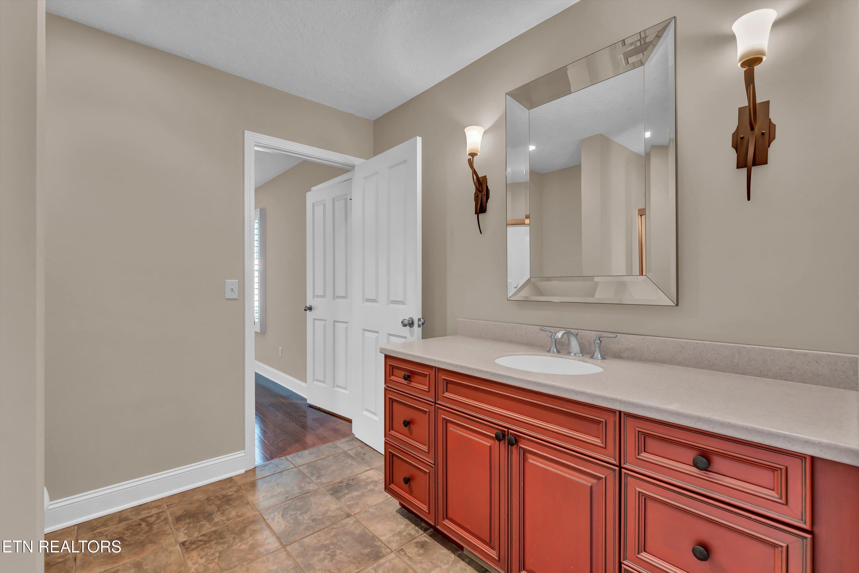 3909 Logans Landing Circle, Louisville, TN - Fort Loudoun and Tellico Lake Real Estate - Image# 17