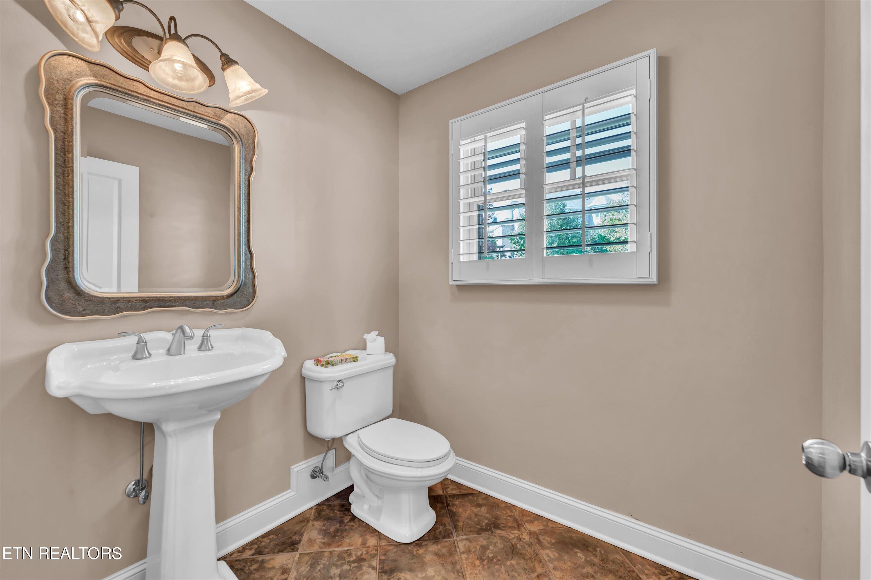 3909 Logans Landing Circle, Louisville, TN - Fort Loudoun and Tellico Lake Real Estate - Image# 20