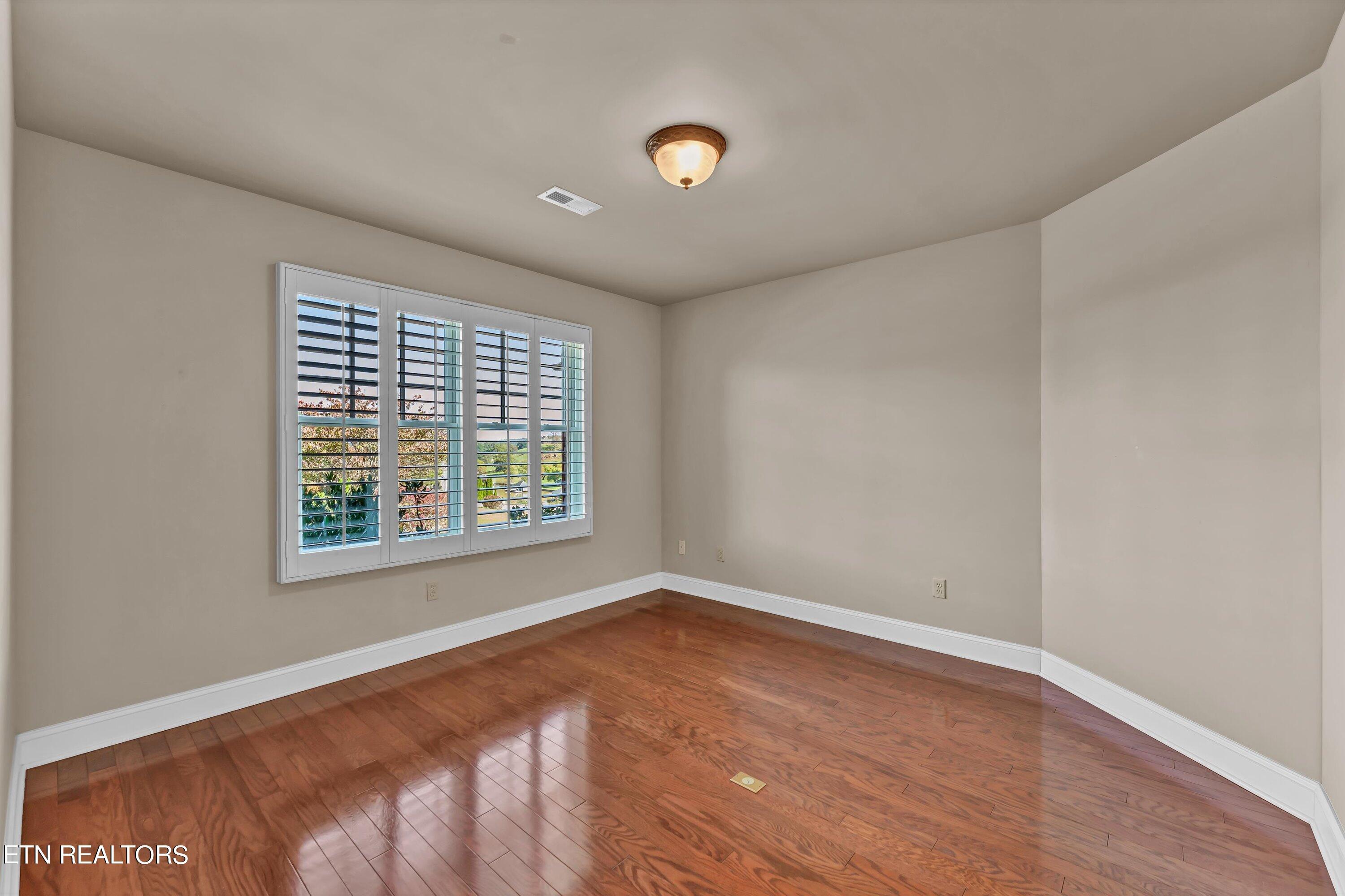 3909 Logans Landing Circle, Louisville, TN - Fort Loudoun and Tellico Lake Real Estate - Image# 21