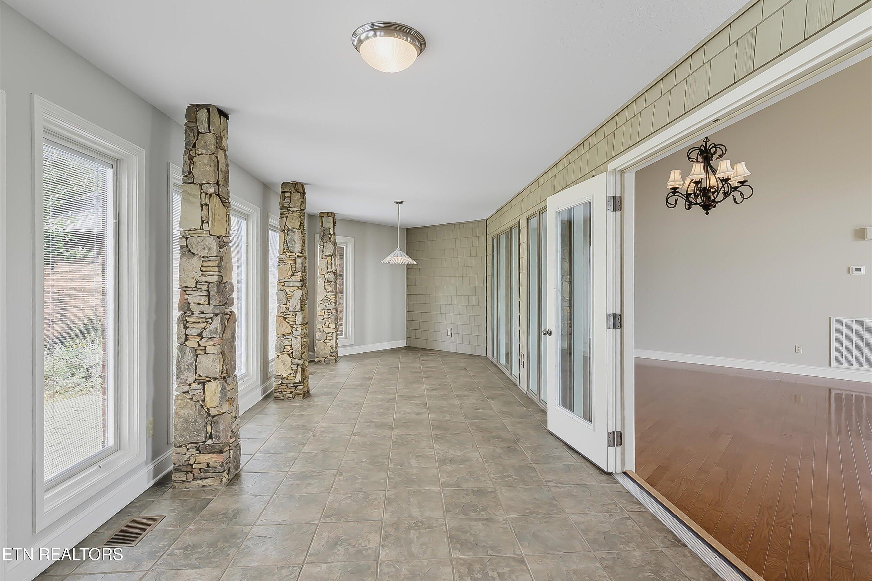 3909 Logans Landing Circle, Louisville, TN - Fort Loudoun and Tellico Lake Real Estate - Image# 31