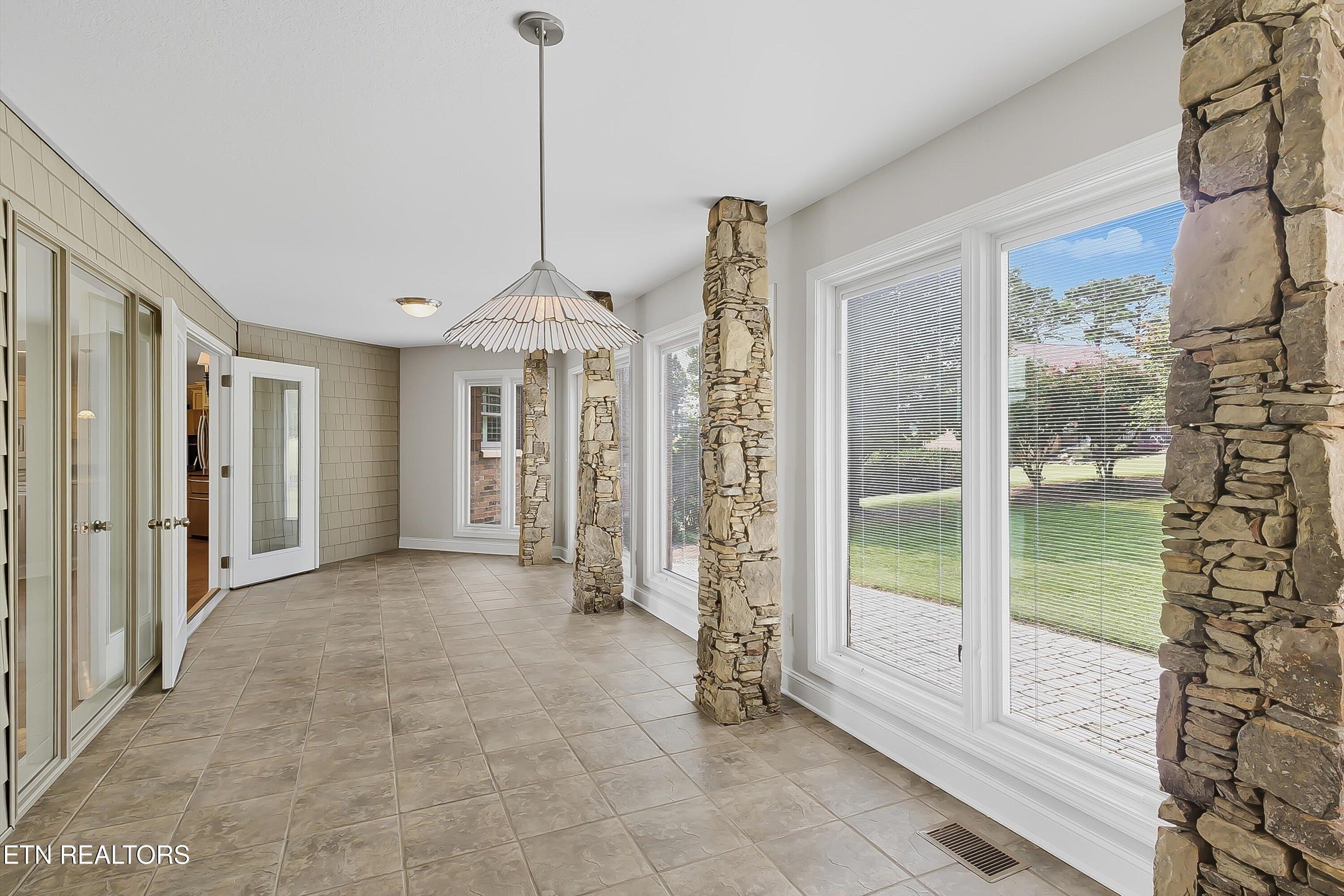 3909 Logans Landing Circle, Louisville, TN - Fort Loudoun and Tellico Lake Real Estate - Image# 33