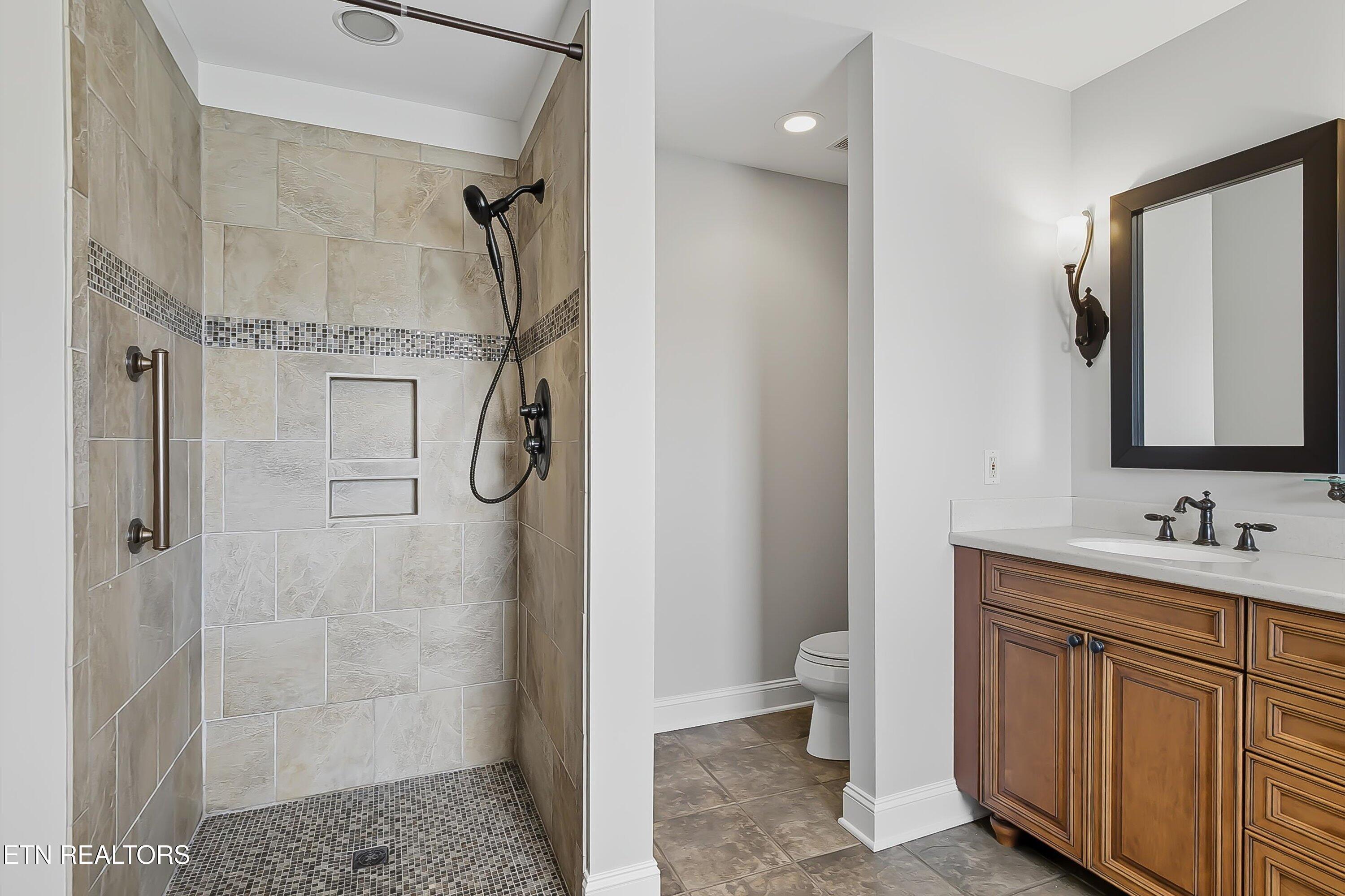 3909 Logans Landing Circle, Louisville, TN - Fort Loudoun and Tellico Lake Real Estate - Image# 51