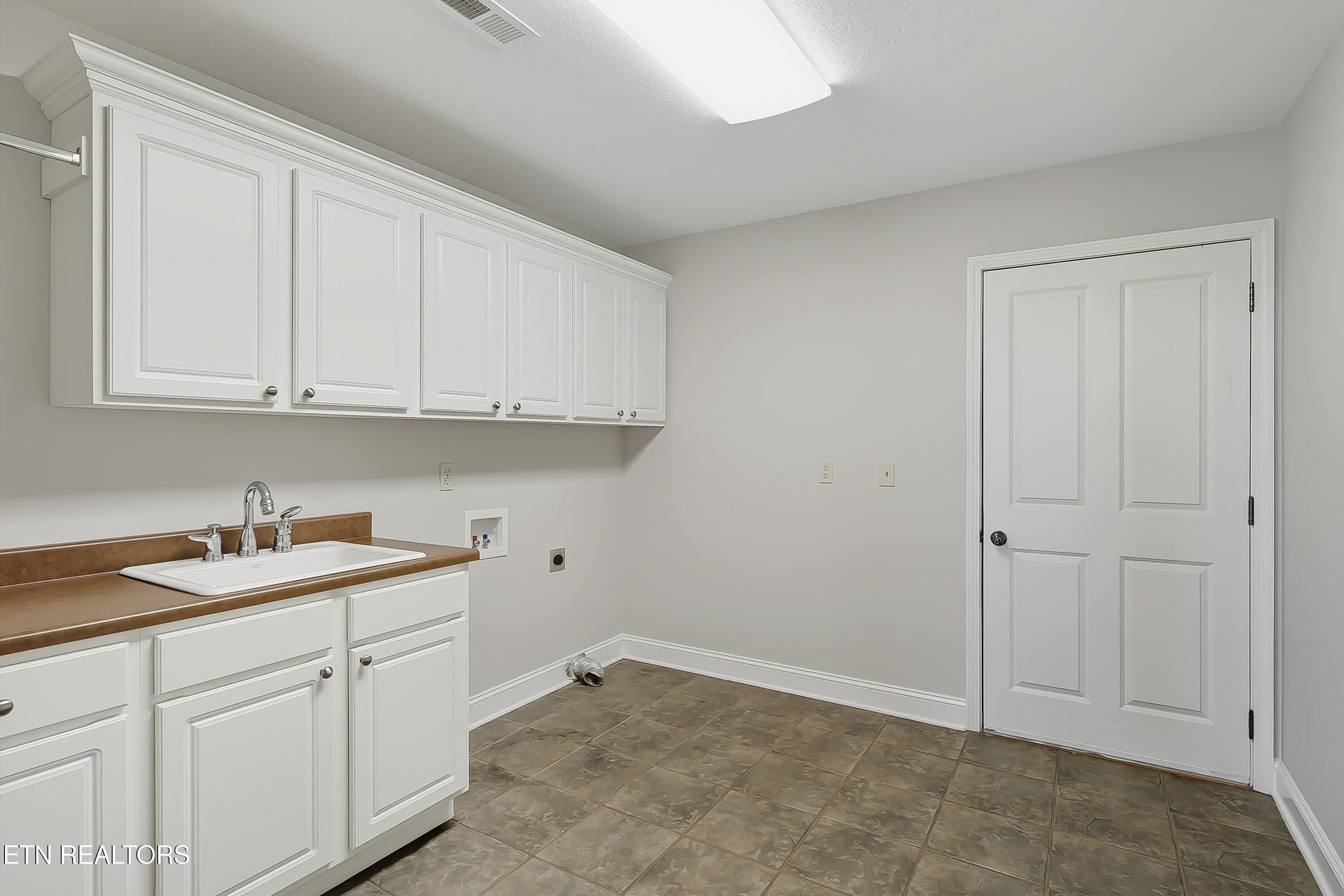 3909 Logans Landing Circle, Louisville, TN - Fort Loudoun and Tellico Lake Real Estate - Image# 55