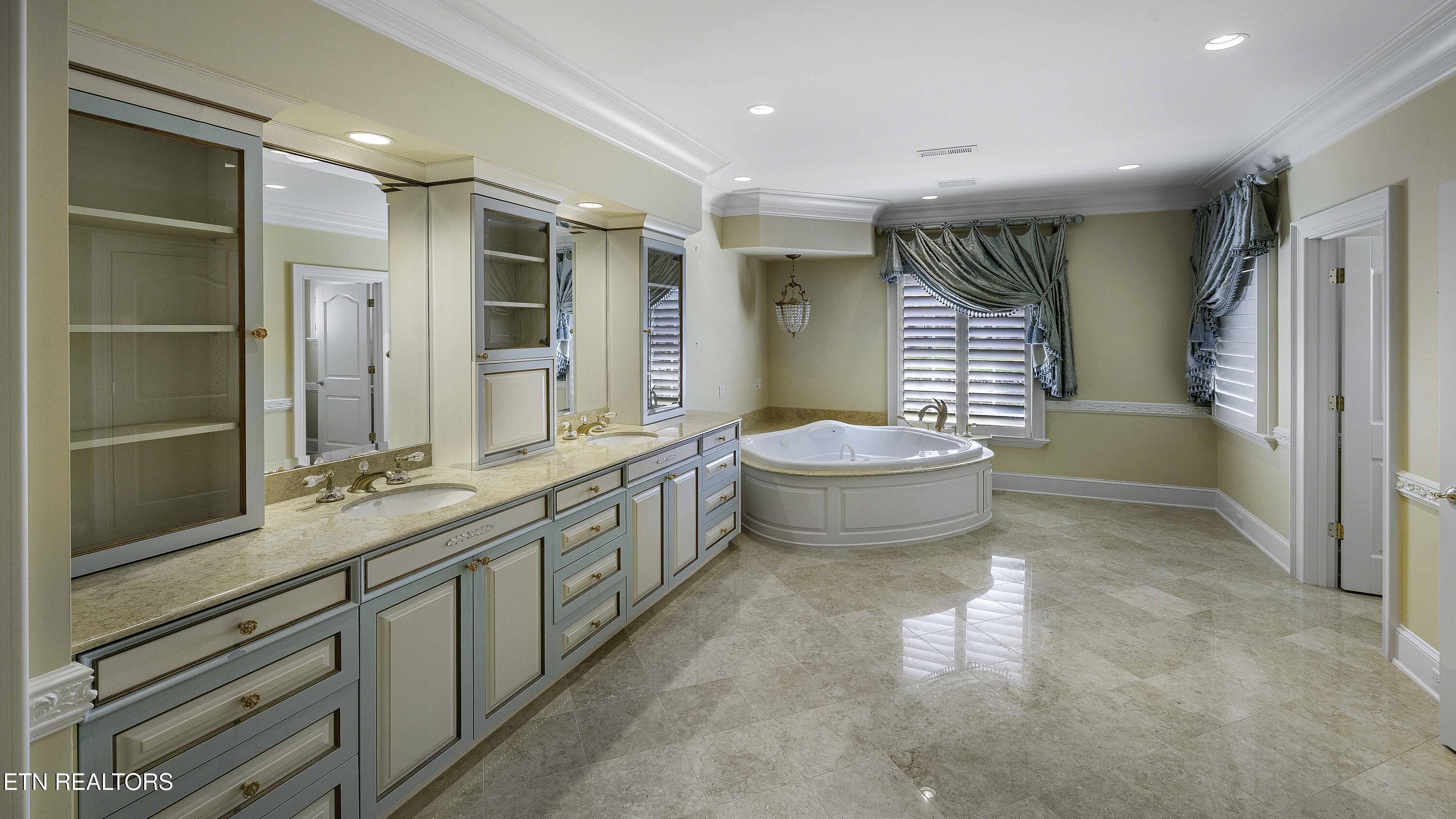 10824 Westland Drive, Knoxville, TN - Fort Loudoun and Tellico Lake Real Estate - Image# 33