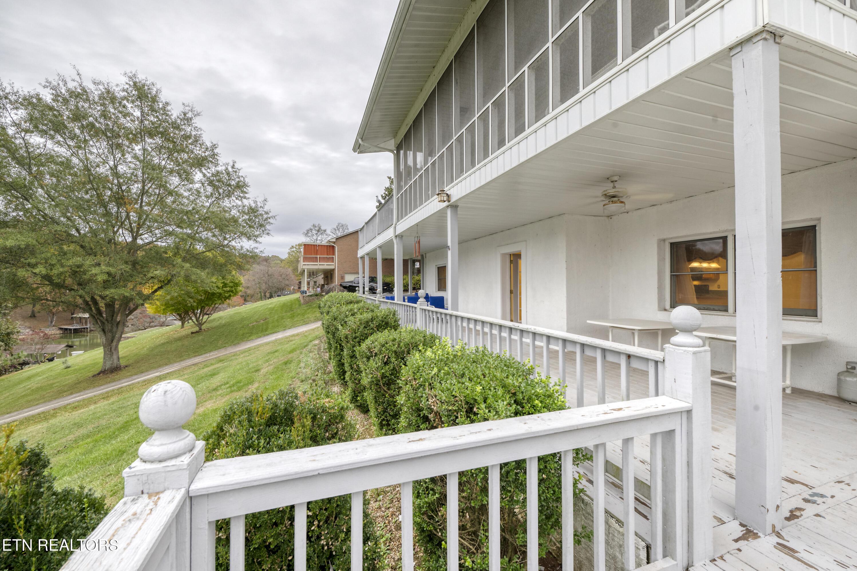 1104 Chula Vista Drive, Friendsville, TN - Fort Loudoun and Tellico Lake Real Estate - Image# 9