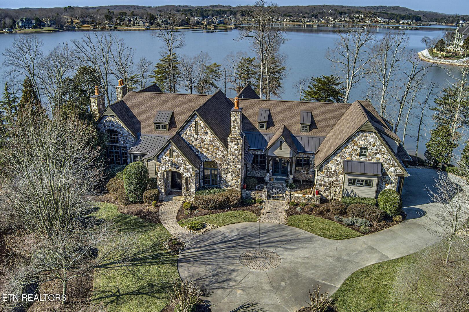 468 Careen Court, Lenoir City, TN - Fort Loudoun and Tellico Lake Real Estate - Image# 1