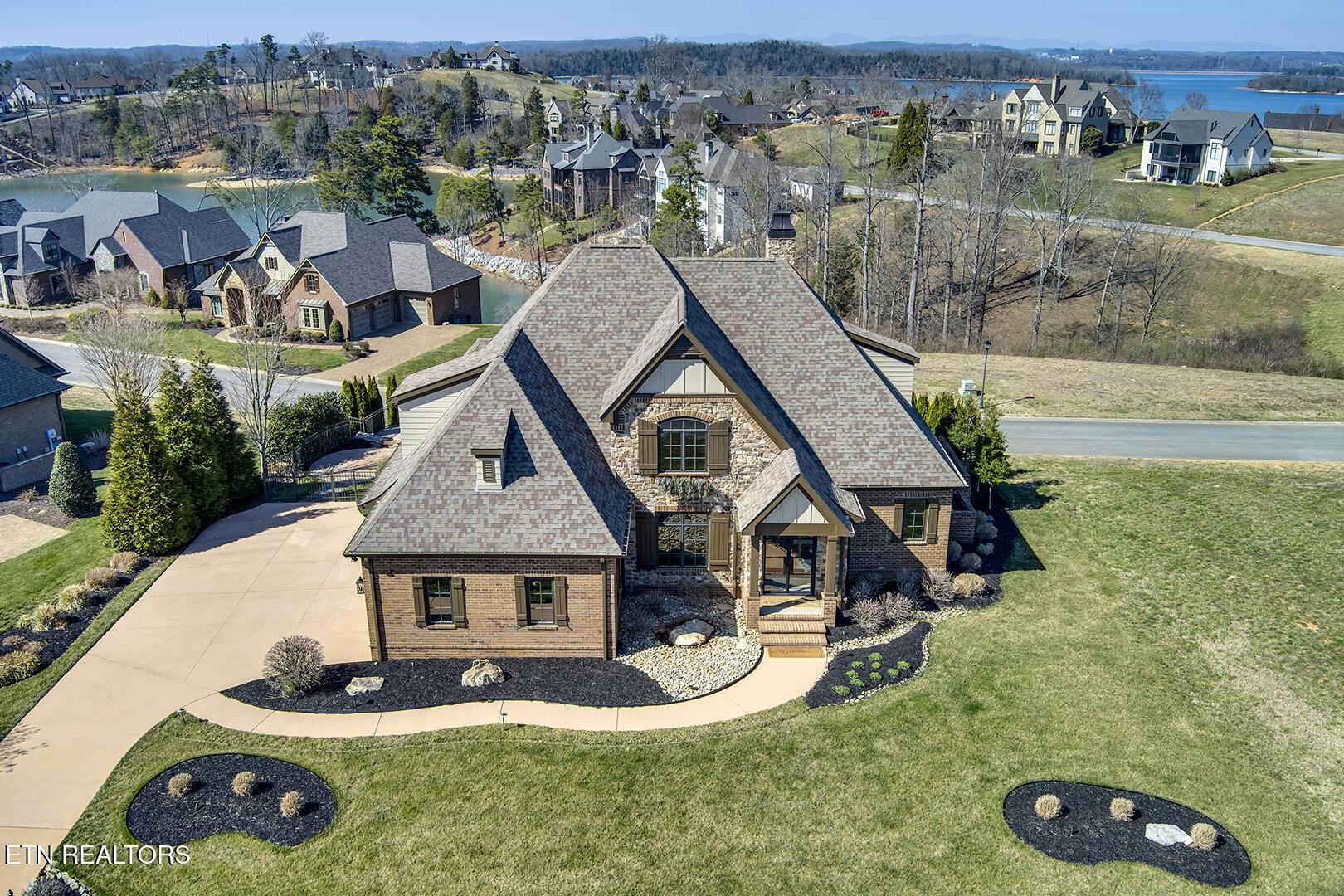916 Castaway Lane, Lenoir City, TN - Fort Loudoun and Tellico Lake Real Estate - Image# 3