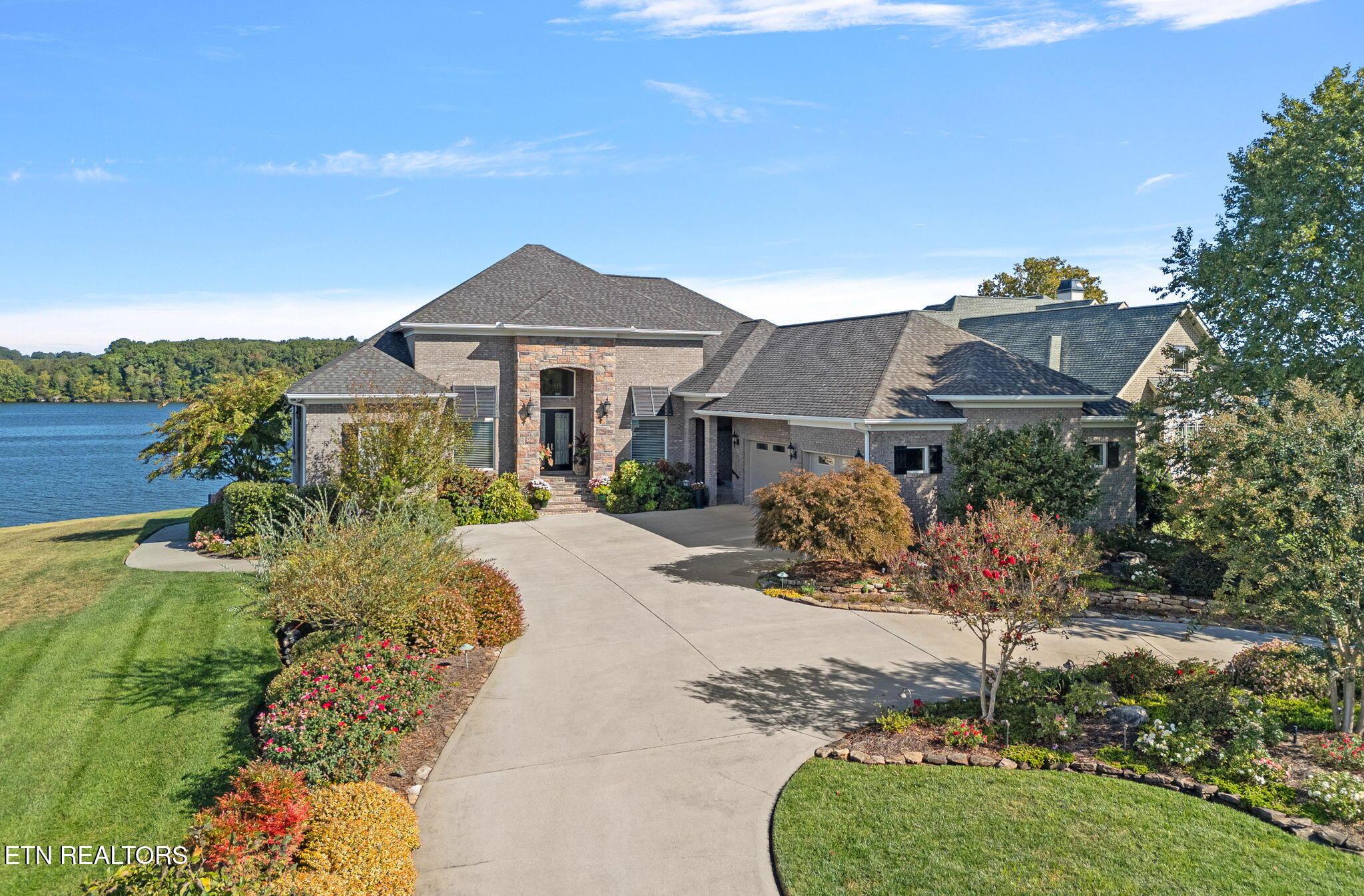 3726 Promontory Point, Louisville, TN - Fort Loudoun and Tellico Lake Real Estate - Image# 2