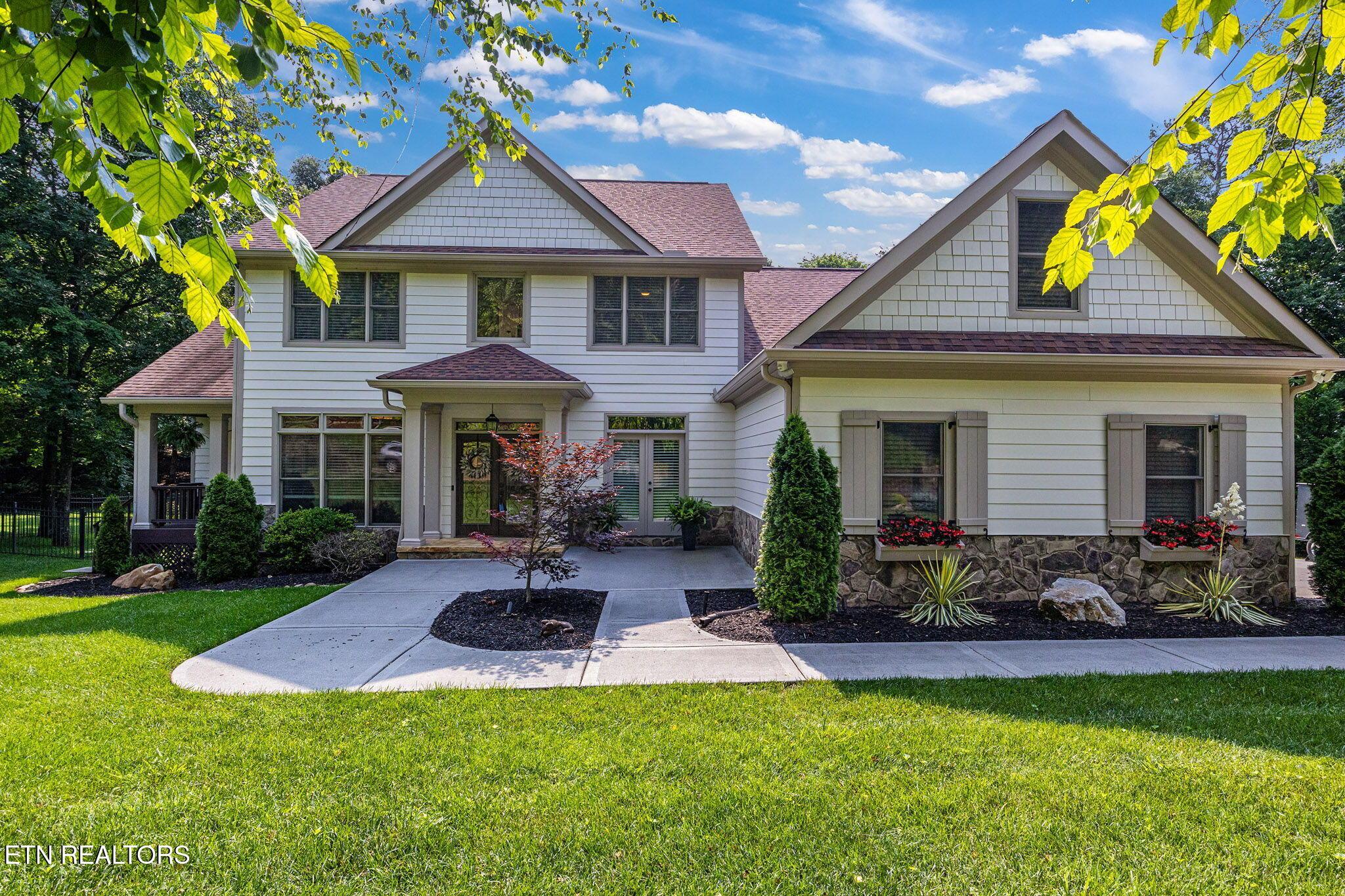 183 Lake Crest Drive, Lenoir City, TN - Fort Loudoun and Tellico Lake Real Estate - Image# 1