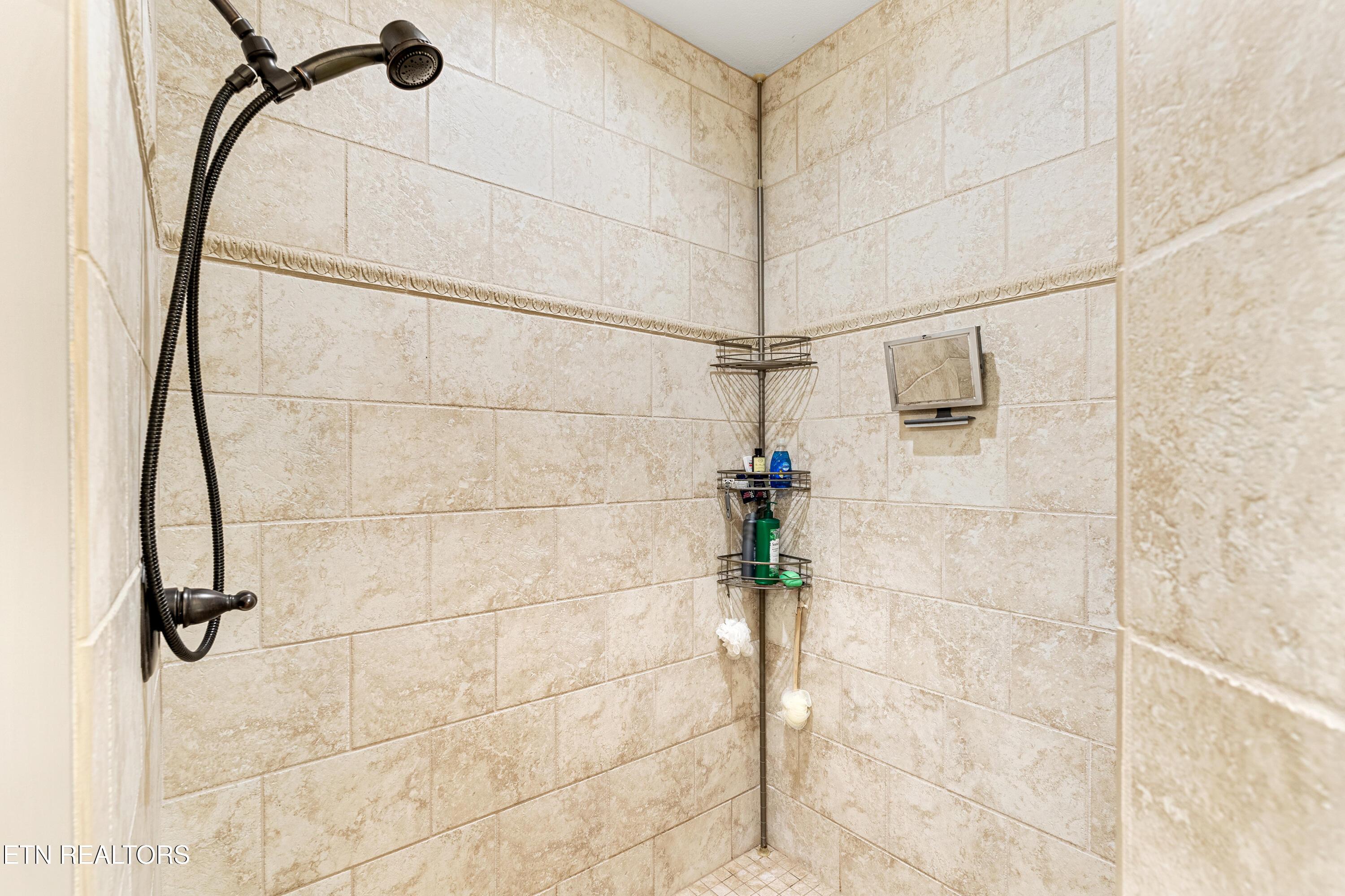 125 Watercrest Drive, Vonore, TN - Fort Loudoun and Tellico Lake Real Estate - Image# 20