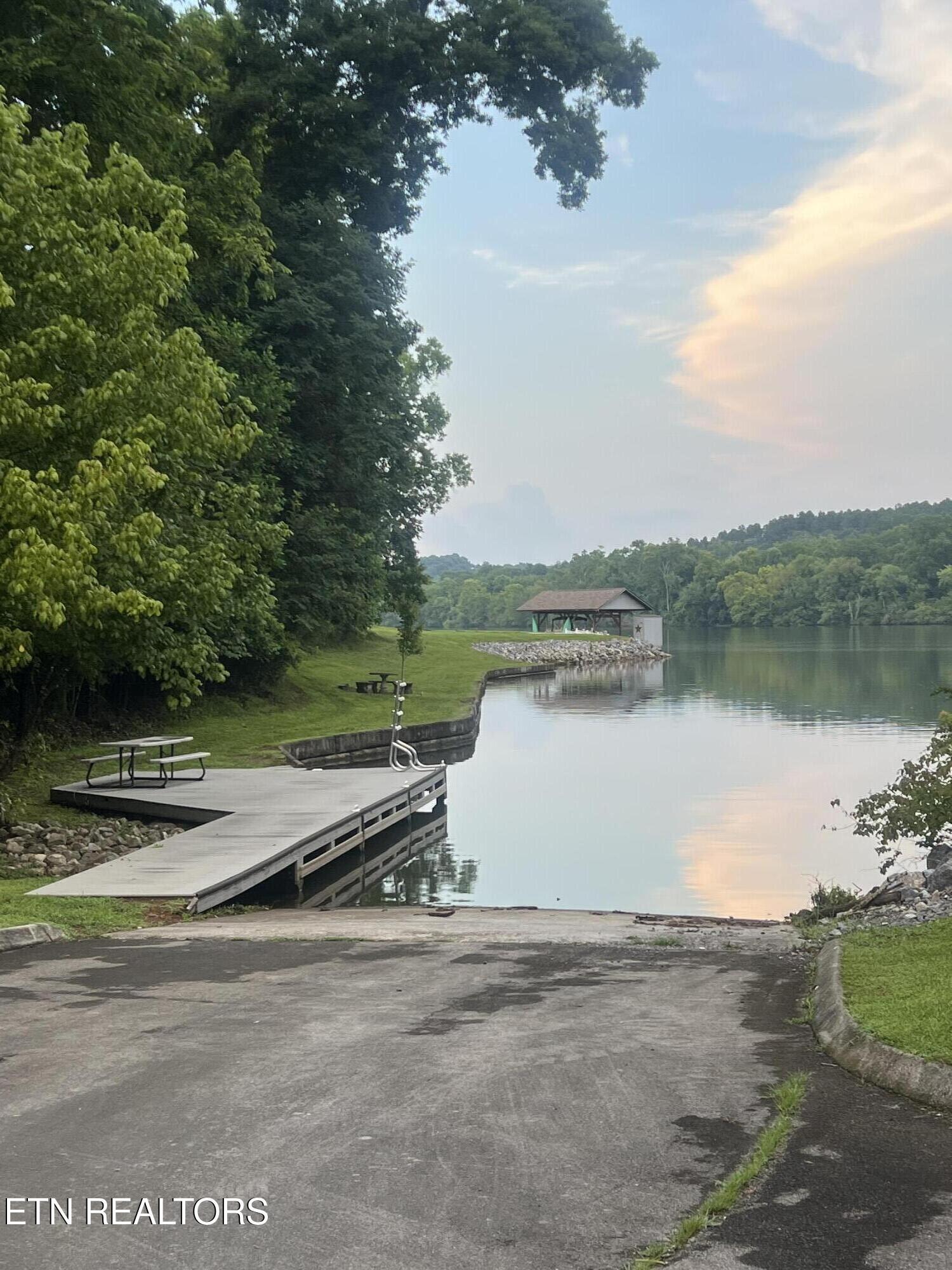 120 Vineyard Cove Drive, Loudon, TN - Fort Loudoun and Tellico Lake Real Estate - Image# 3