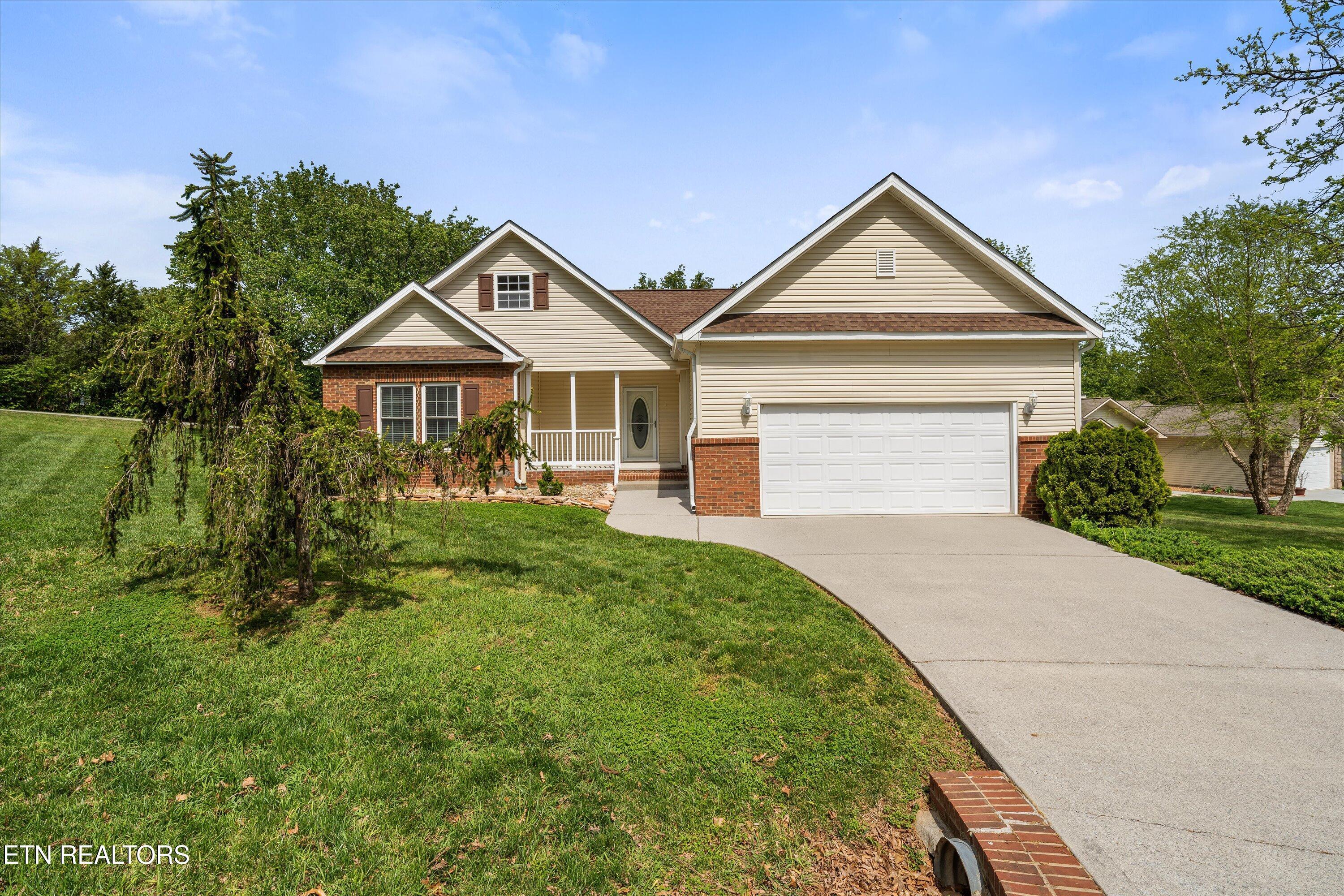 102 Chaloni Lane, Loudon, TN - Fort Loudoun and Tellico Lake Real Estate - Image# 1