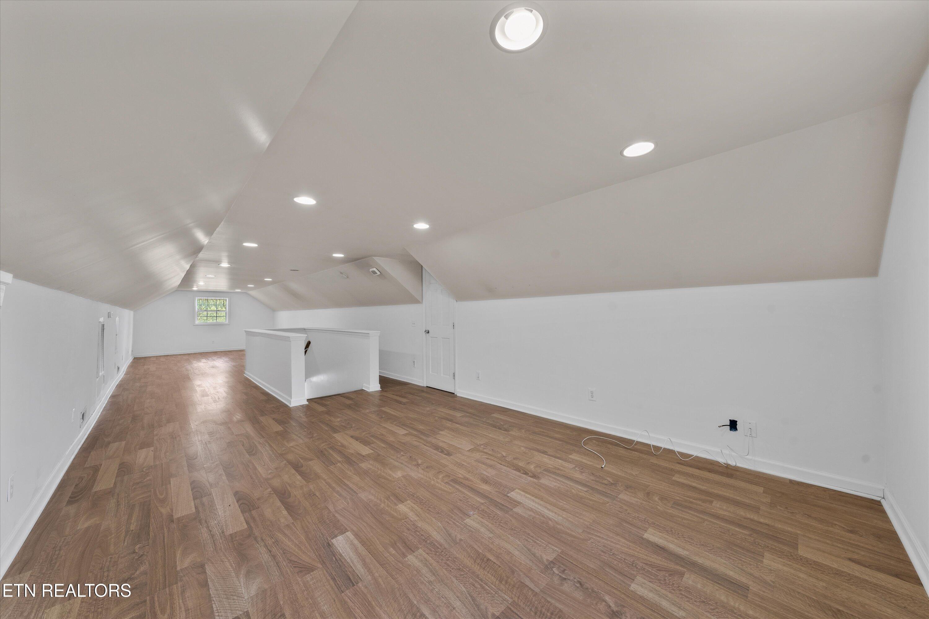 102 Chaloni Lane, Loudon, TN - Fort Loudoun and Tellico Lake Real Estate - Image# 28