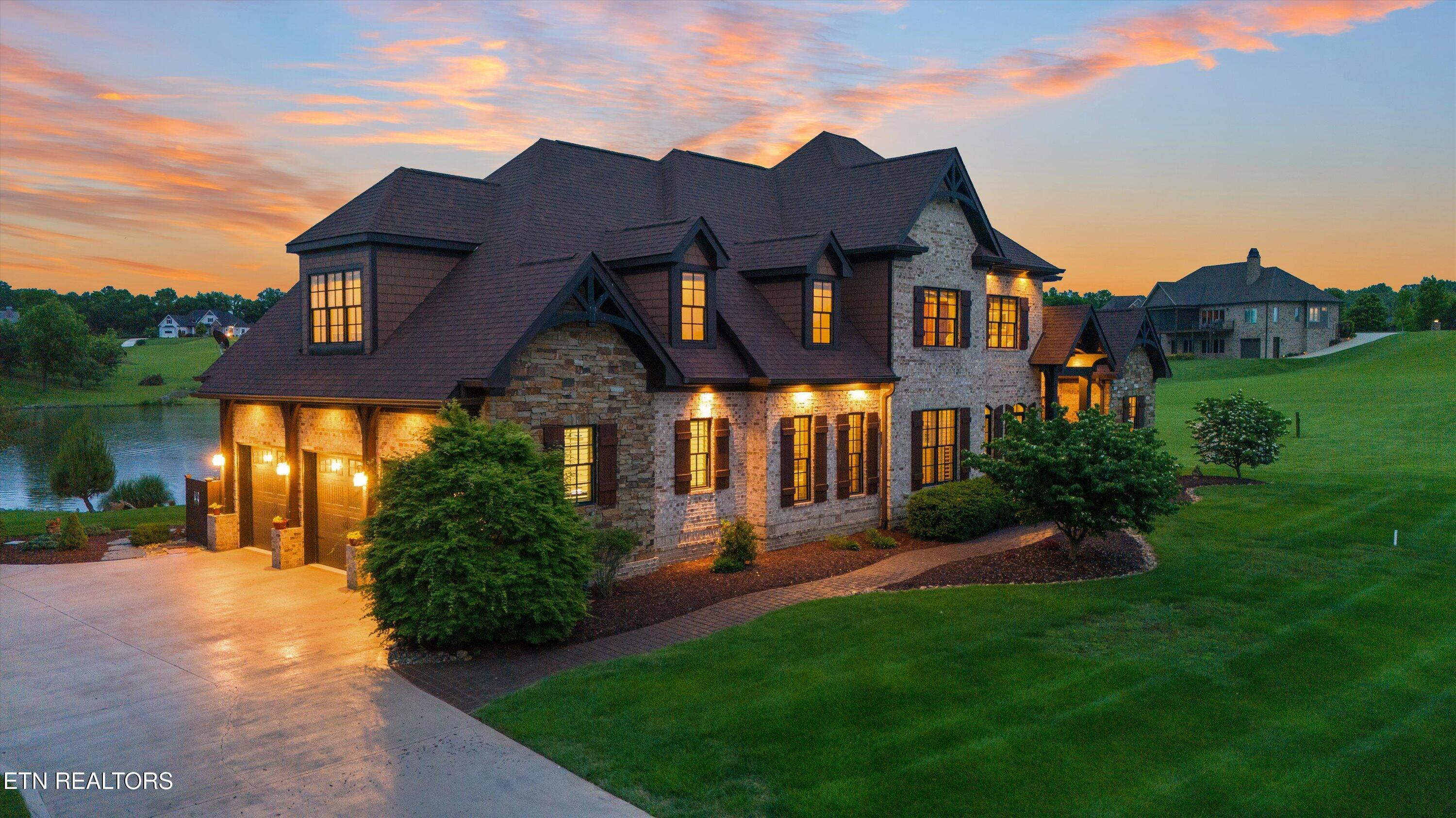 316 Spoondrift Court, Louisville, TN - Fort Loudoun and Tellico Lake Real Estate - Image# 3