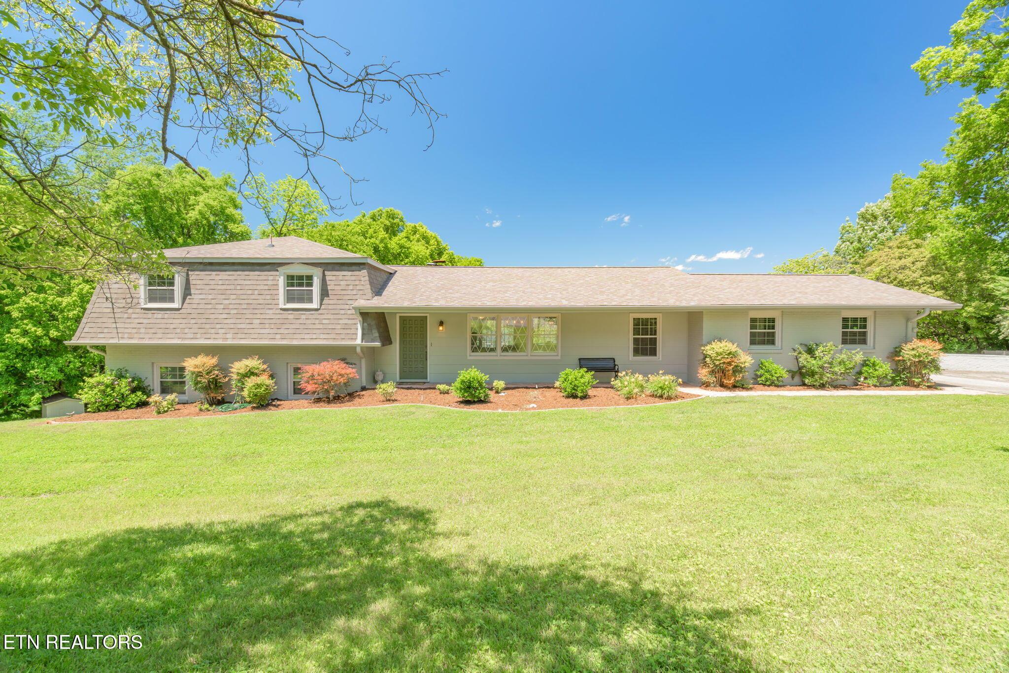 805 Butler Drive, Loudon, TN - Fort Loudoun and Tellico Lake Real Estate - Image# 1
