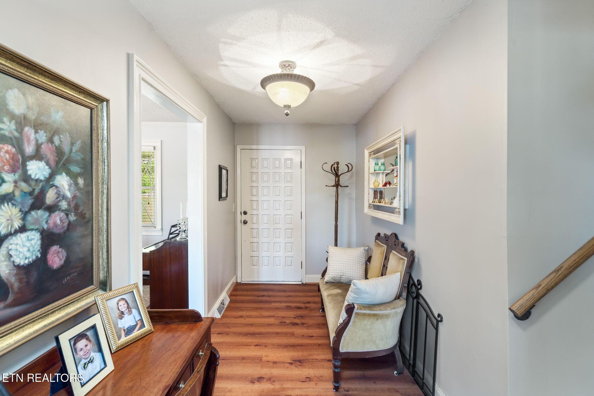 805 Butler Drive, Loudon, TN - Fort Loudoun and Tellico Lake Real Estate - Image# 5