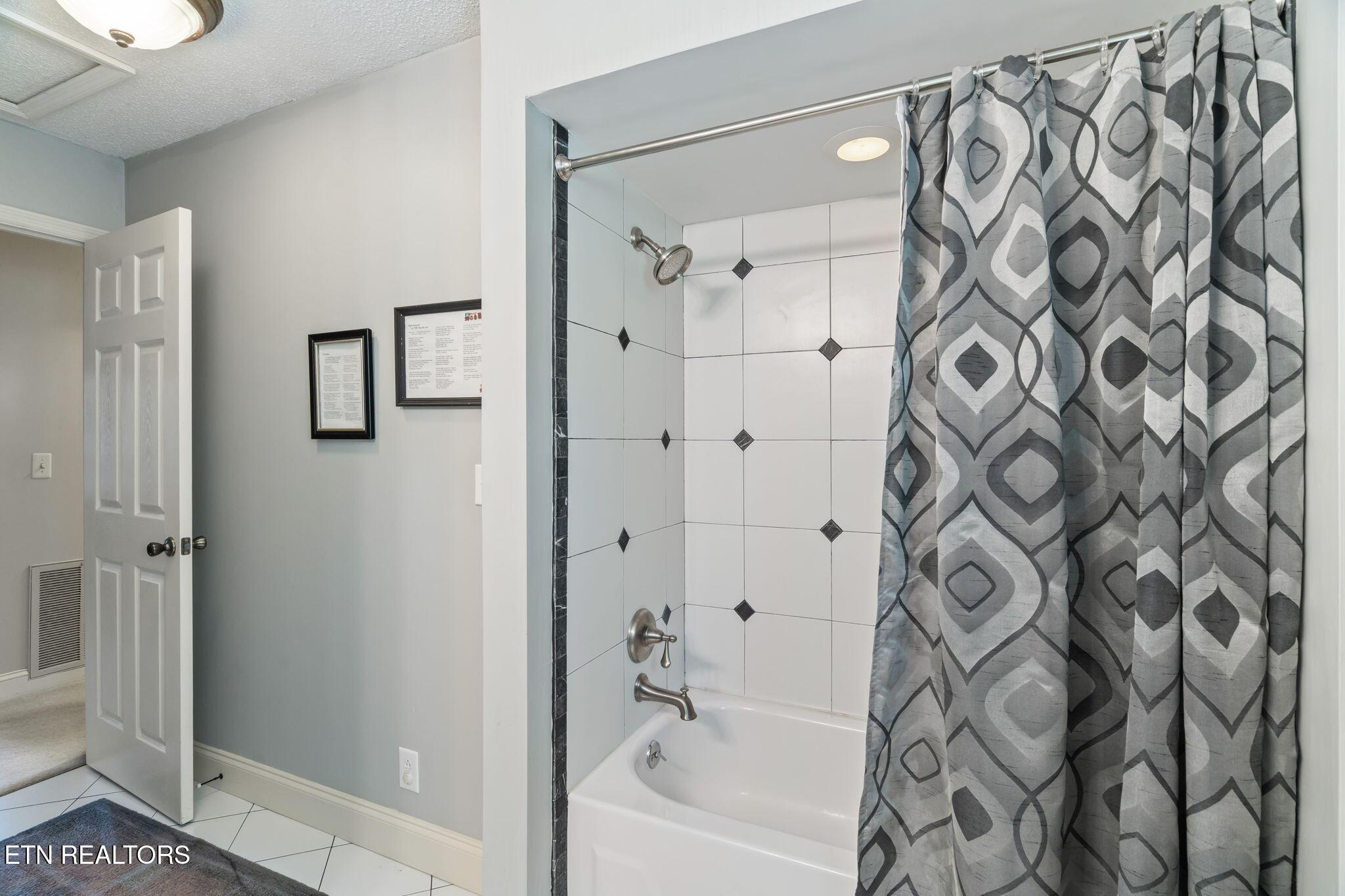 805 Butler Drive, Loudon, TN - Fort Loudoun and Tellico Lake Real Estate - Image# 20