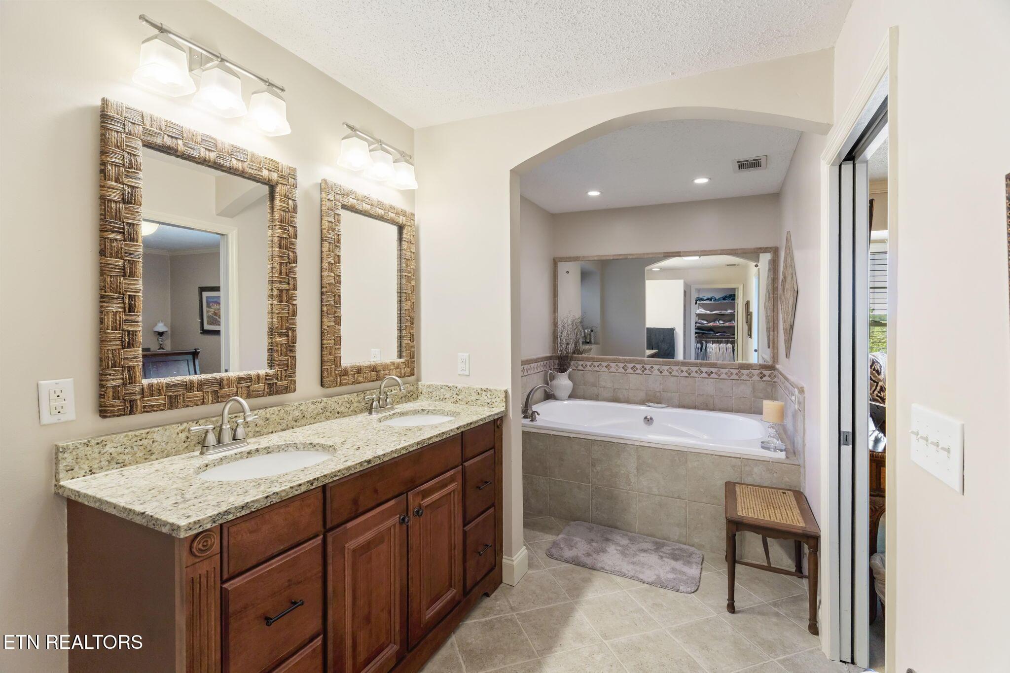 805 Butler Drive, Loudon, TN - Fort Loudoun and Tellico Lake Real Estate - Image# 16