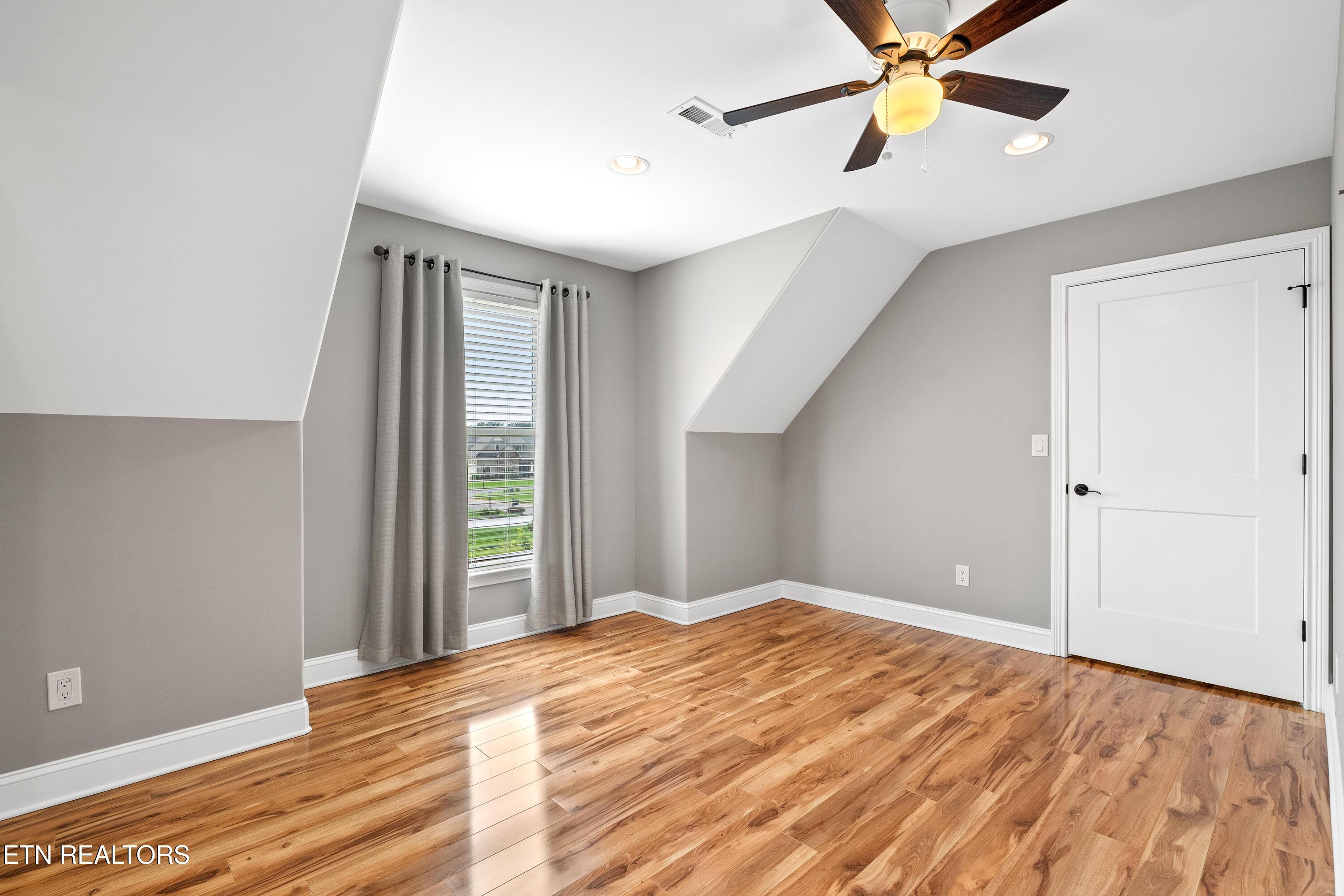 338 Cape Lookout Light, Loudon, TN - Fort Loudoun and Tellico Lake Real Estate - Image# 38