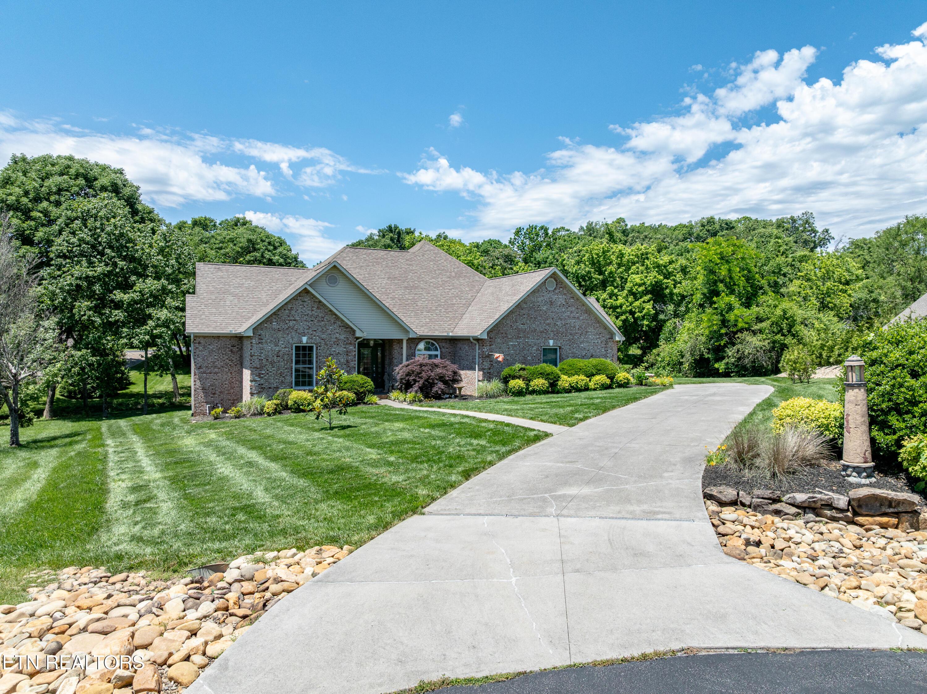 210 Oologila Place, Loudon, TN - Fort Loudoun and Tellico Lake Real Estate - Image# 1
