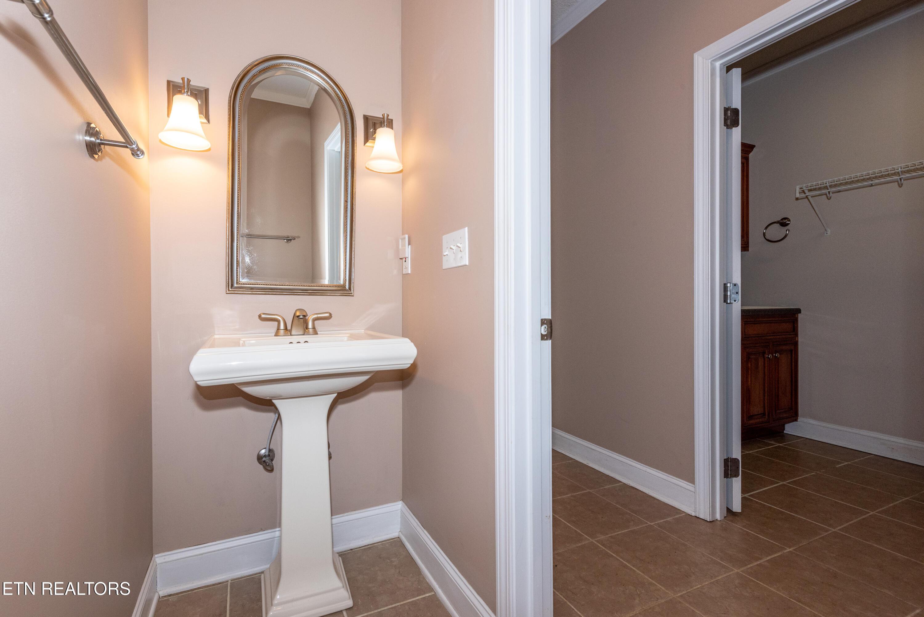 210 Oologila Place, Loudon, TN - Fort Loudoun and Tellico Lake Real Estate - Image# 19