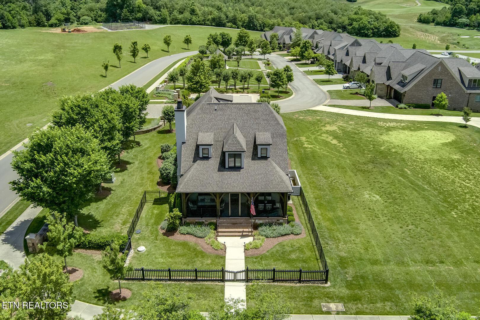 110 E Highlands Circle, Lenoir City, TN - Fort Loudoun and Tellico Lake Real Estate - Image# 4