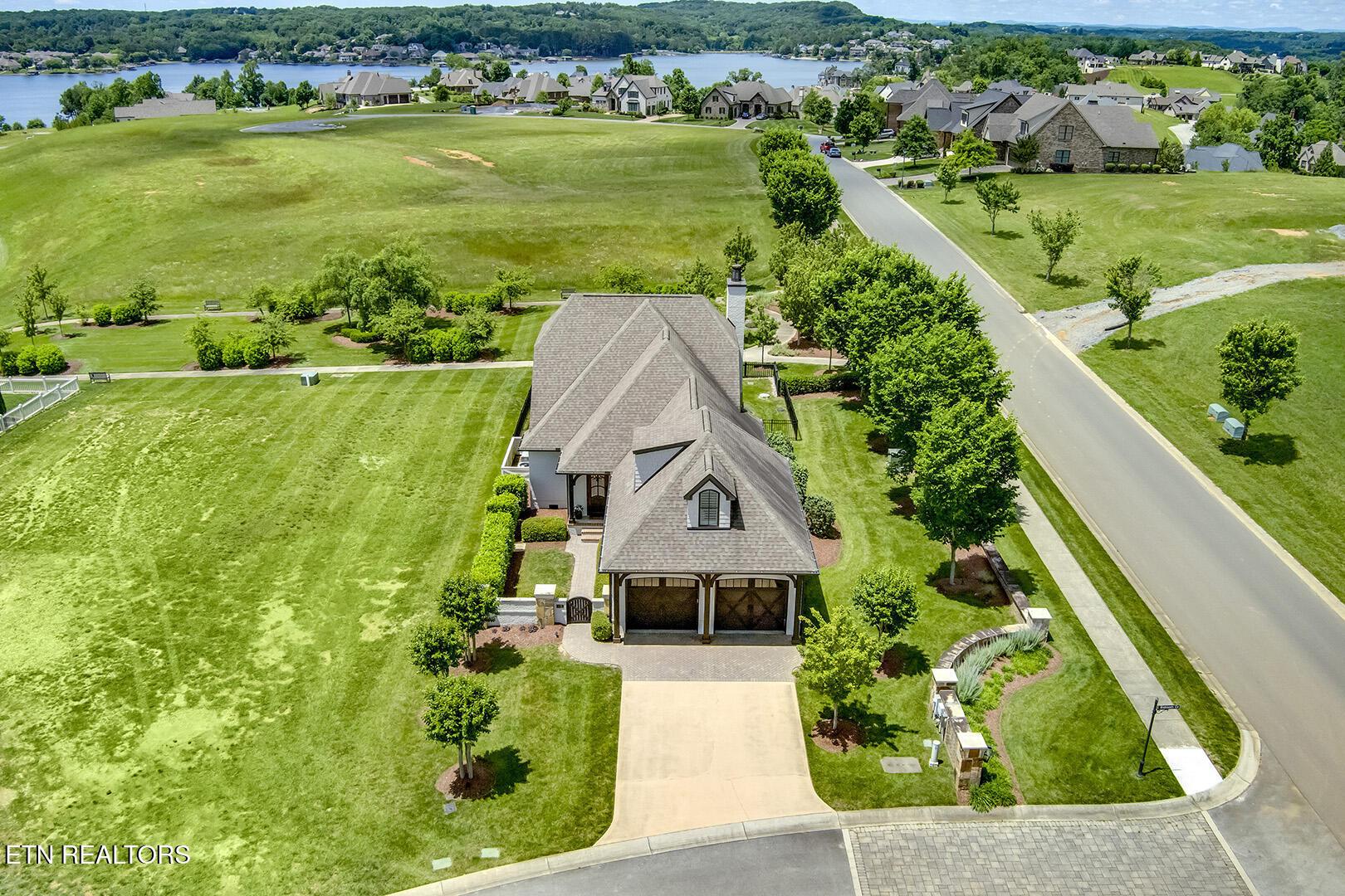 110 E Highlands Circle, Lenoir City, TN - Fort Loudoun and Tellico Lake Real Estate - Image# 5