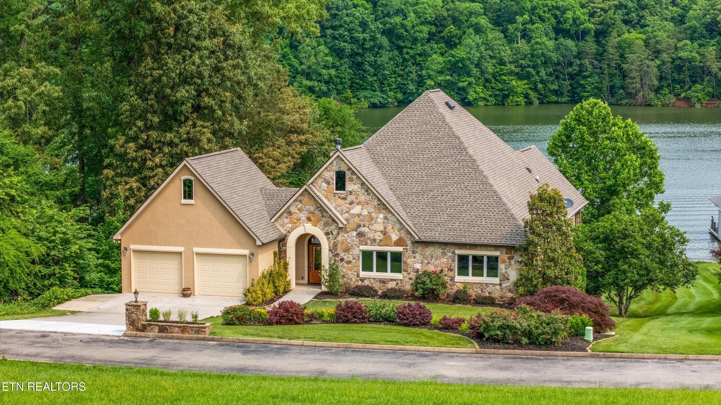 325 Pineberry Drive, Vonore, TN - Fort Loudoun and Tellico Lake Real Estate - Image# 3