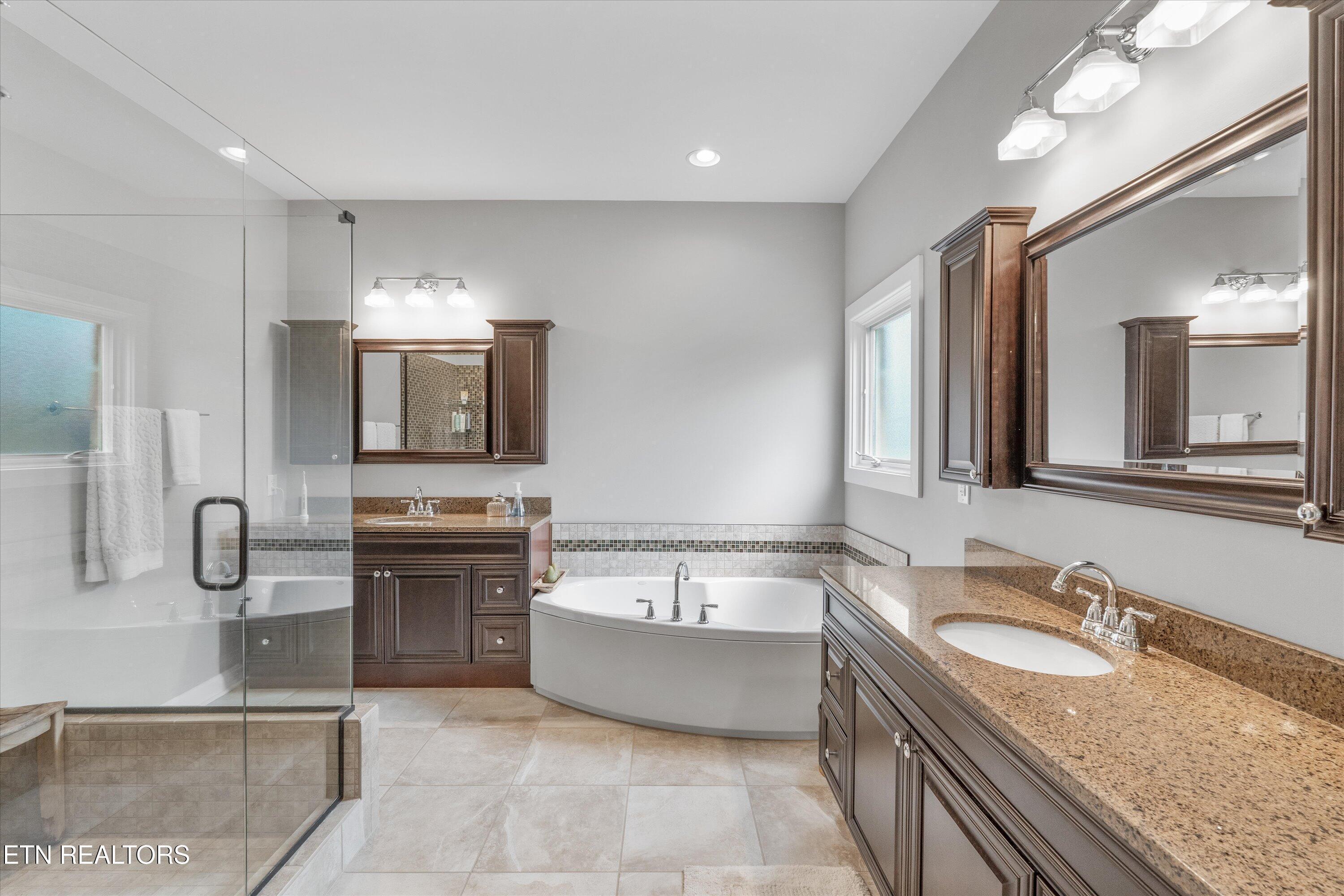 325 Pineberry Drive, Vonore, TN - Fort Loudoun and Tellico Lake Real Estate - Image# 23