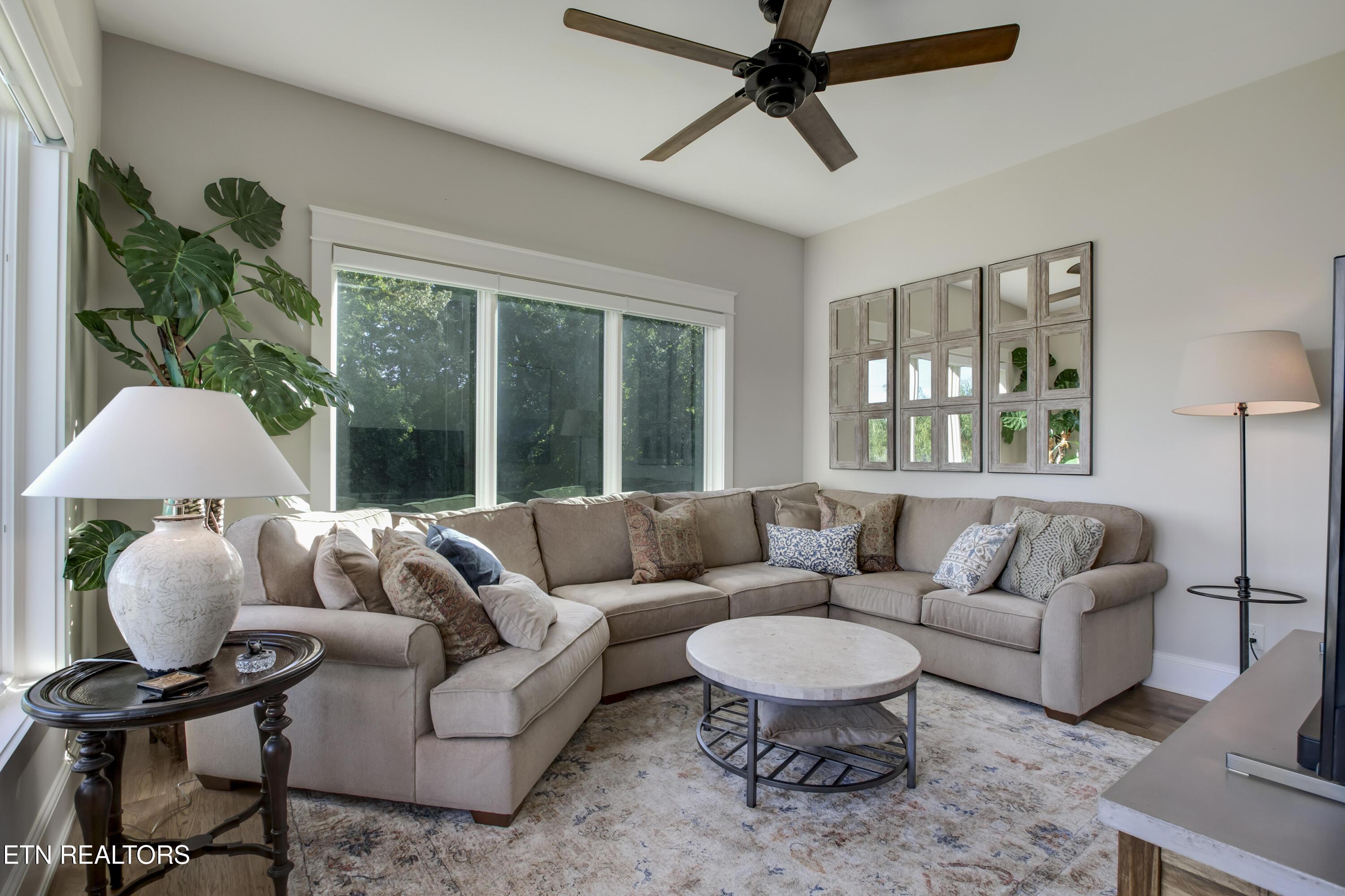 128 Hiwonihi Tr, Vonore, TN - Fort Loudoun and Tellico Lake Real Estate - Image# 12