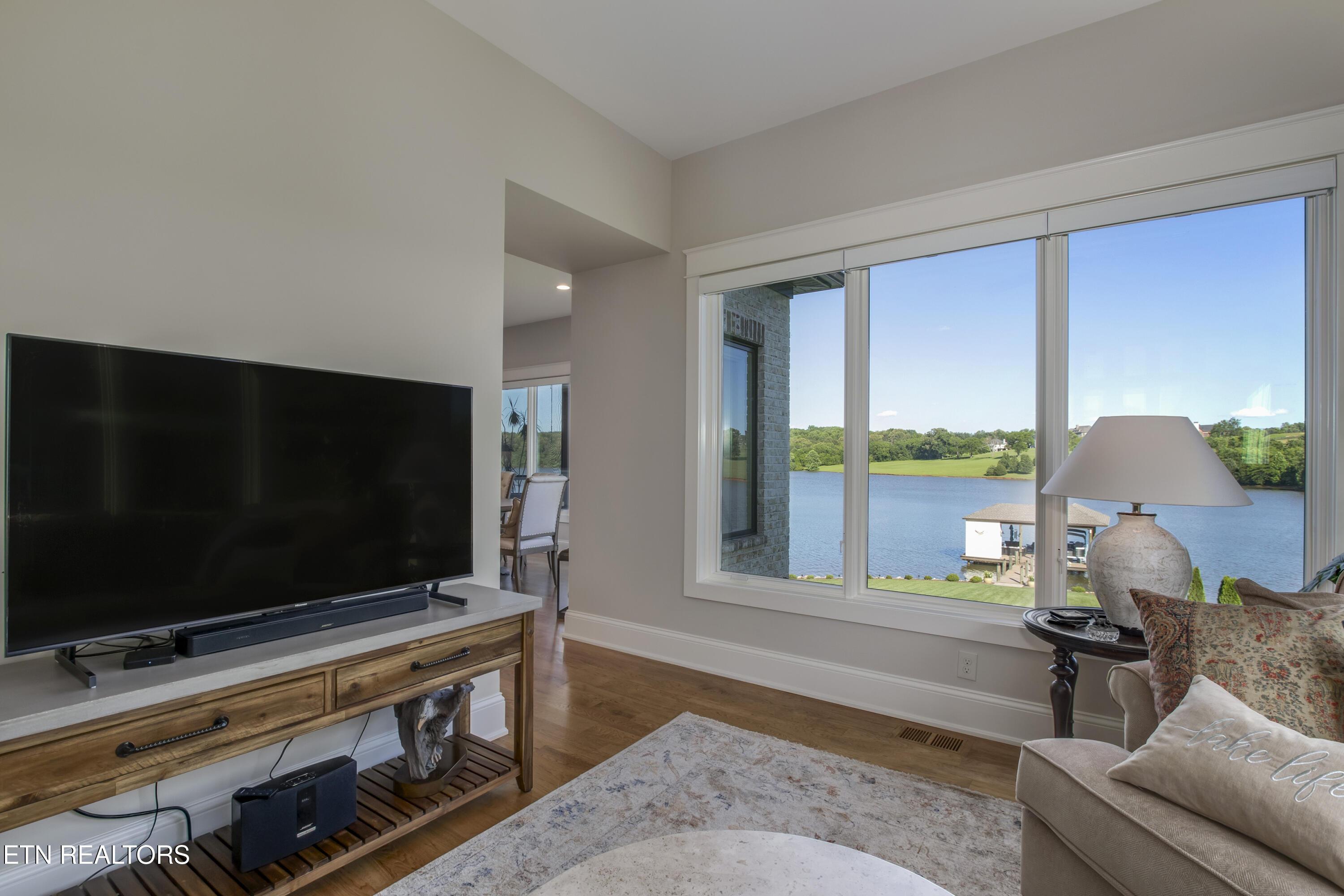 128 Hiwonihi Tr, Vonore, TN - Fort Loudoun and Tellico Lake Real Estate - Image# 13