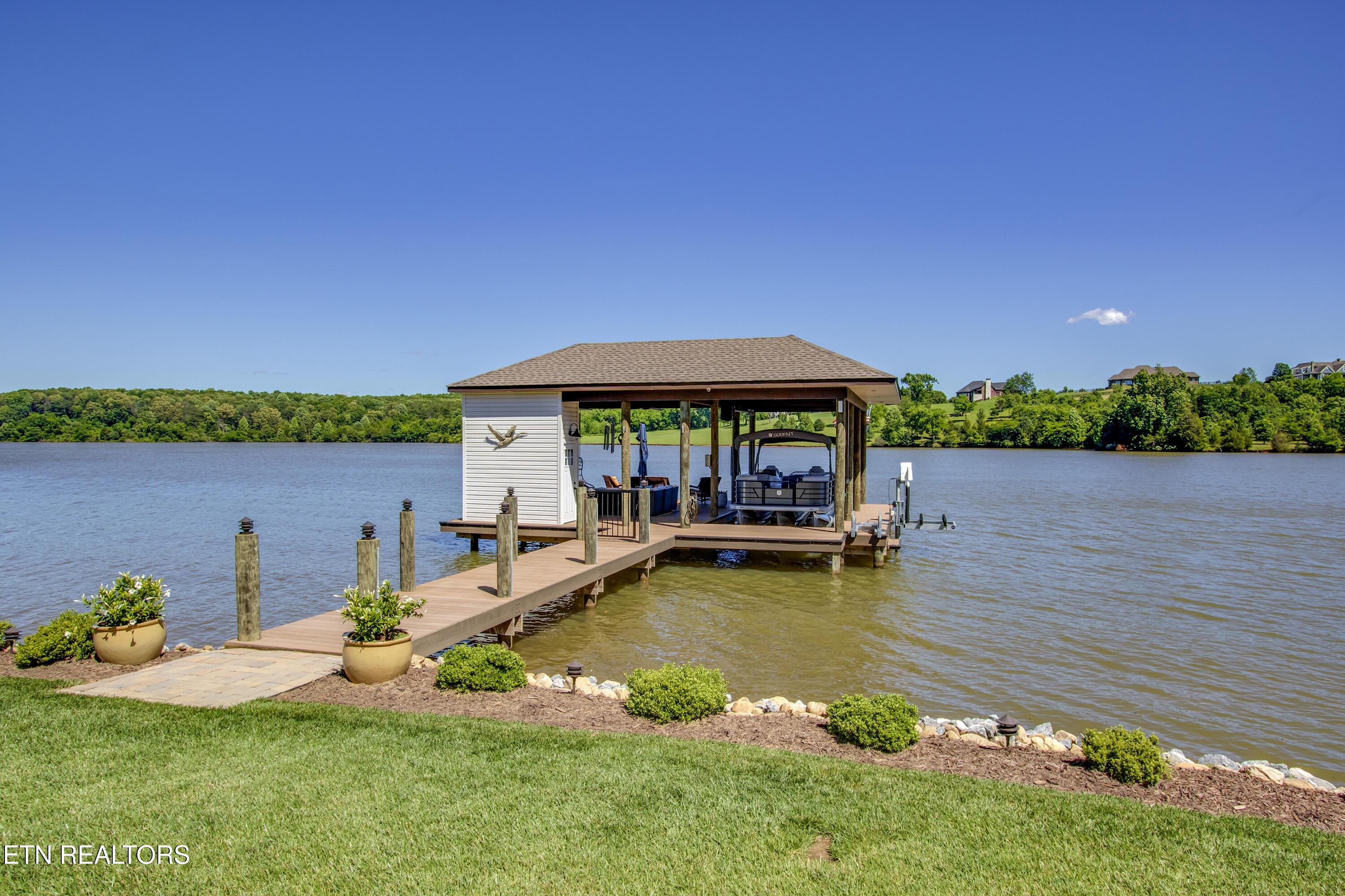128 Hiwonihi Tr, Vonore, TN - Fort Loudoun and Tellico Lake Real Estate - Image# 47