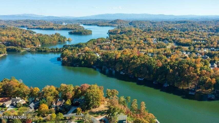 201 Amohi Way, Loudon, TN - Fort Loudoun and Tellico Lake Real Estate - Image# 10