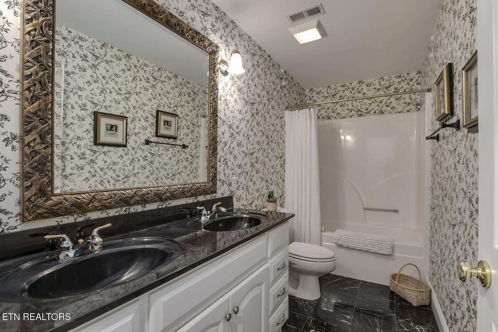 130 Depew Drive, Loudon, TN - Fort Loudoun and Tellico Lake Real Estate - Image# 45