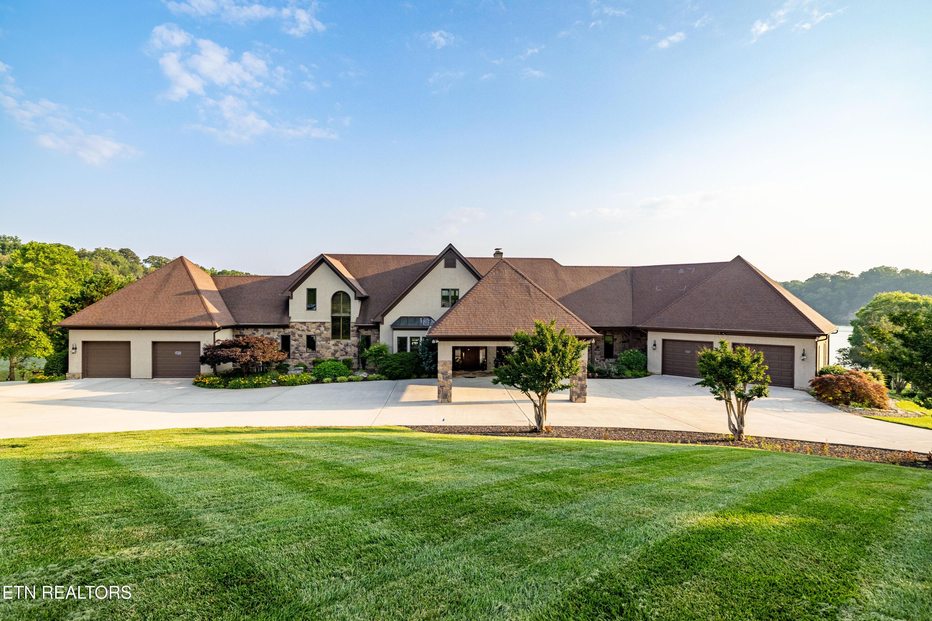 129 Indian Shadows Drive, Maryville, TN - Fort Loudoun and Tellico Lake Real Estate - Image# 1