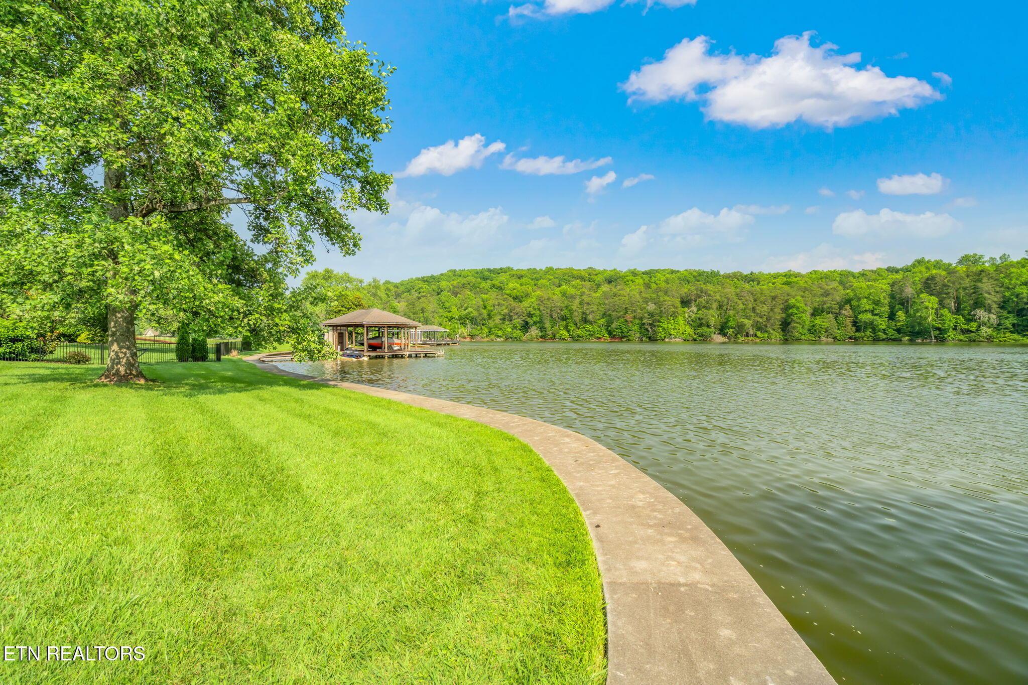 920 Harbor Pointe Way Way, Knoxville, TN - Fort Loudoun and Tellico Lake Real Estate - Image# 24