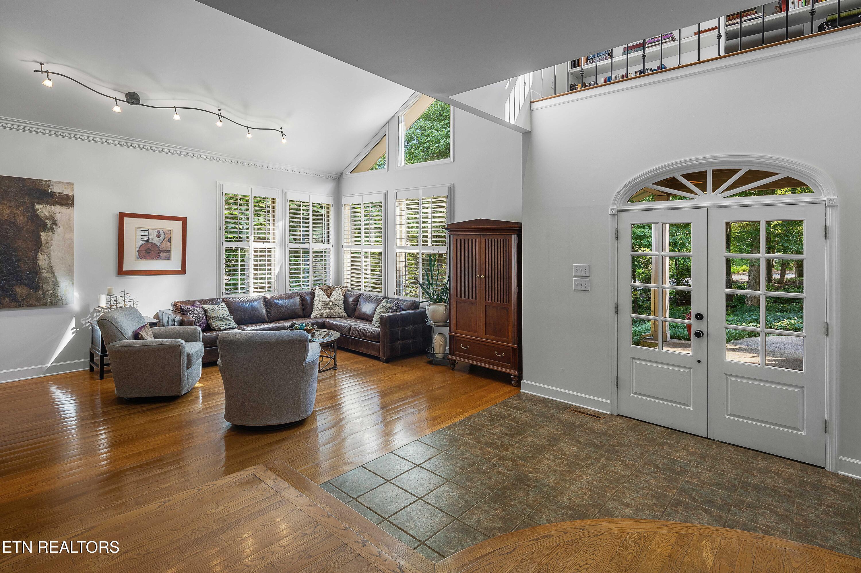 8940 Kelsey Lane, Knoxville, TN - Fort Loudoun and Tellico Lake Real Estate - Image# 5