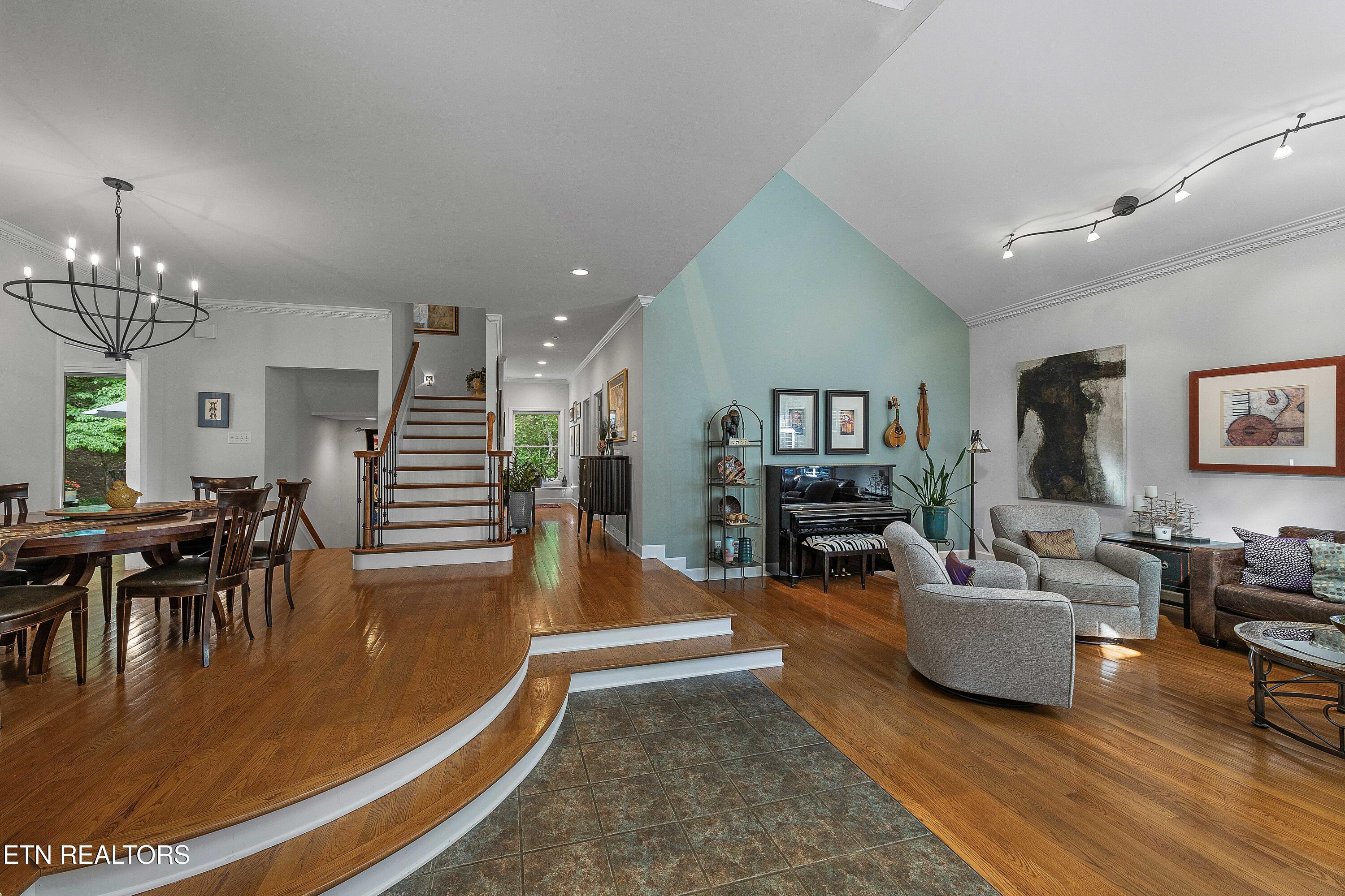 8940 Kelsey Lane, Knoxville, TN - Fort Loudoun and Tellico Lake Real Estate - Image# 3