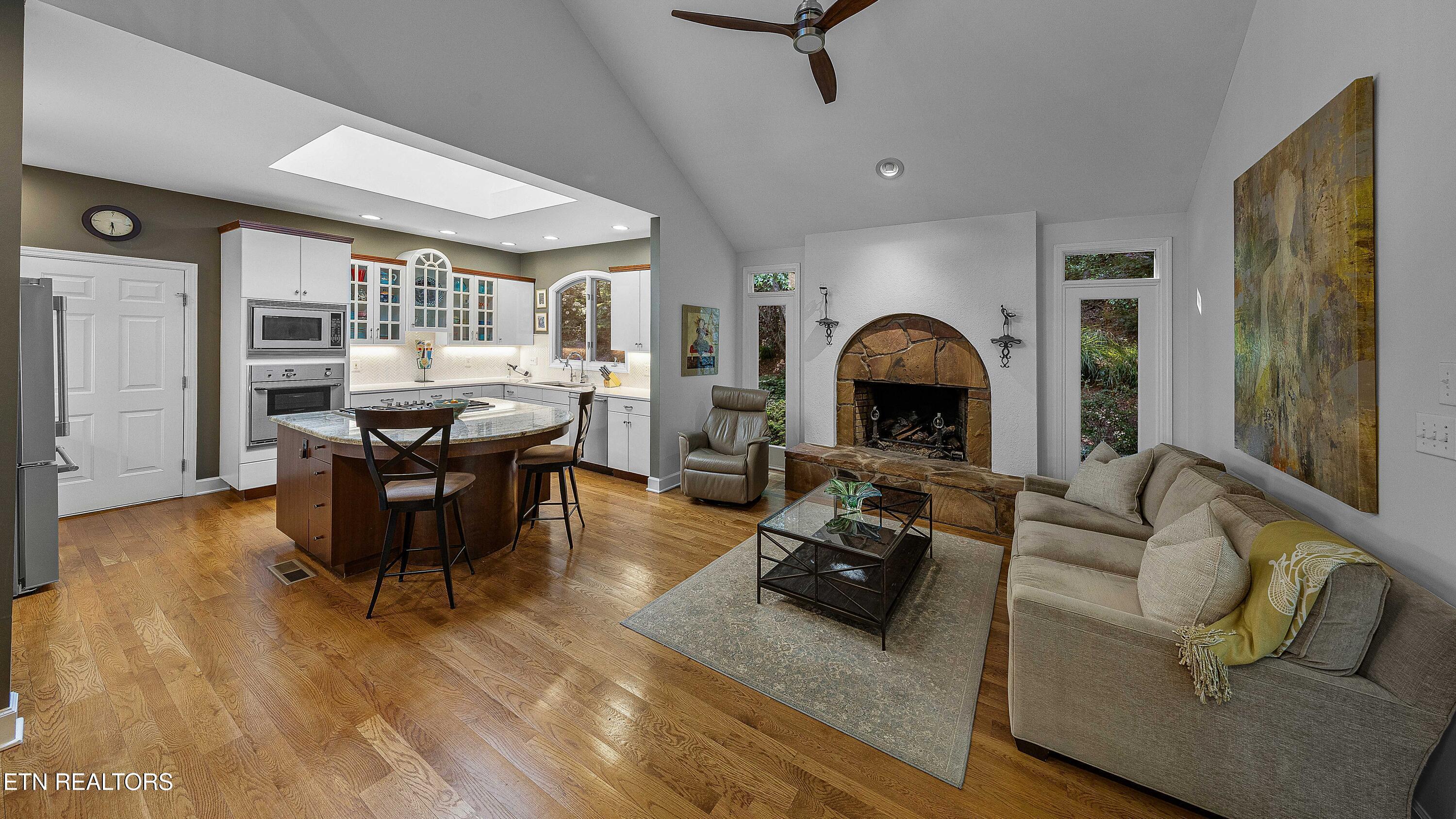 8940 Kelsey Lane, Knoxville, TN - Fort Loudoun and Tellico Lake Real Estate - Image# 9