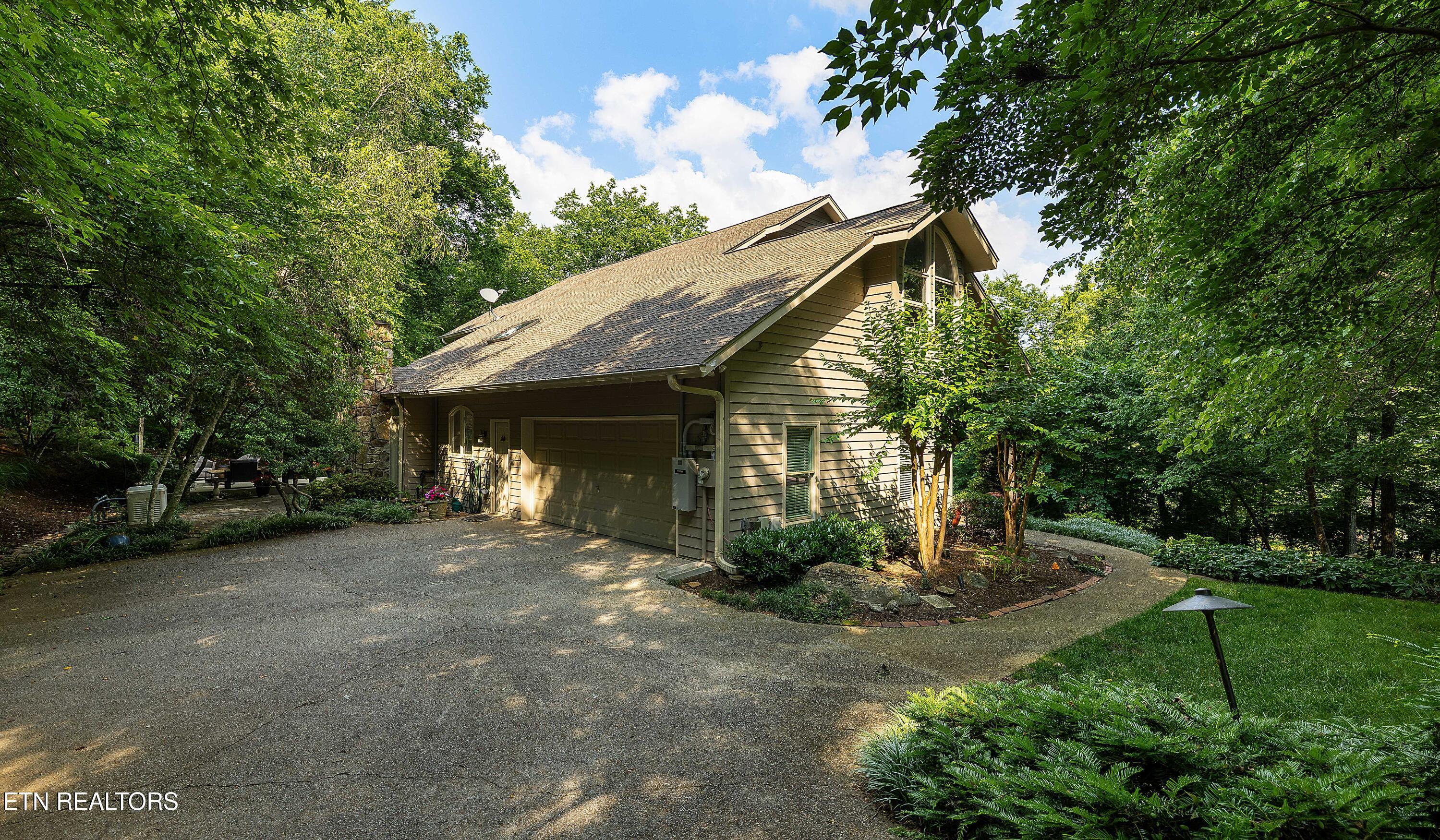8940 Kelsey Lane, Knoxville, TN - Fort Loudoun and Tellico Lake Real Estate - Image# 38