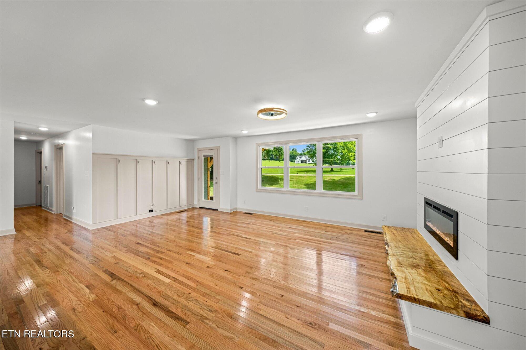 133 Cedar Crest Lane, Friendsville, TN - Fort Loudoun and Tellico Lake Real Estate - Image# 6
