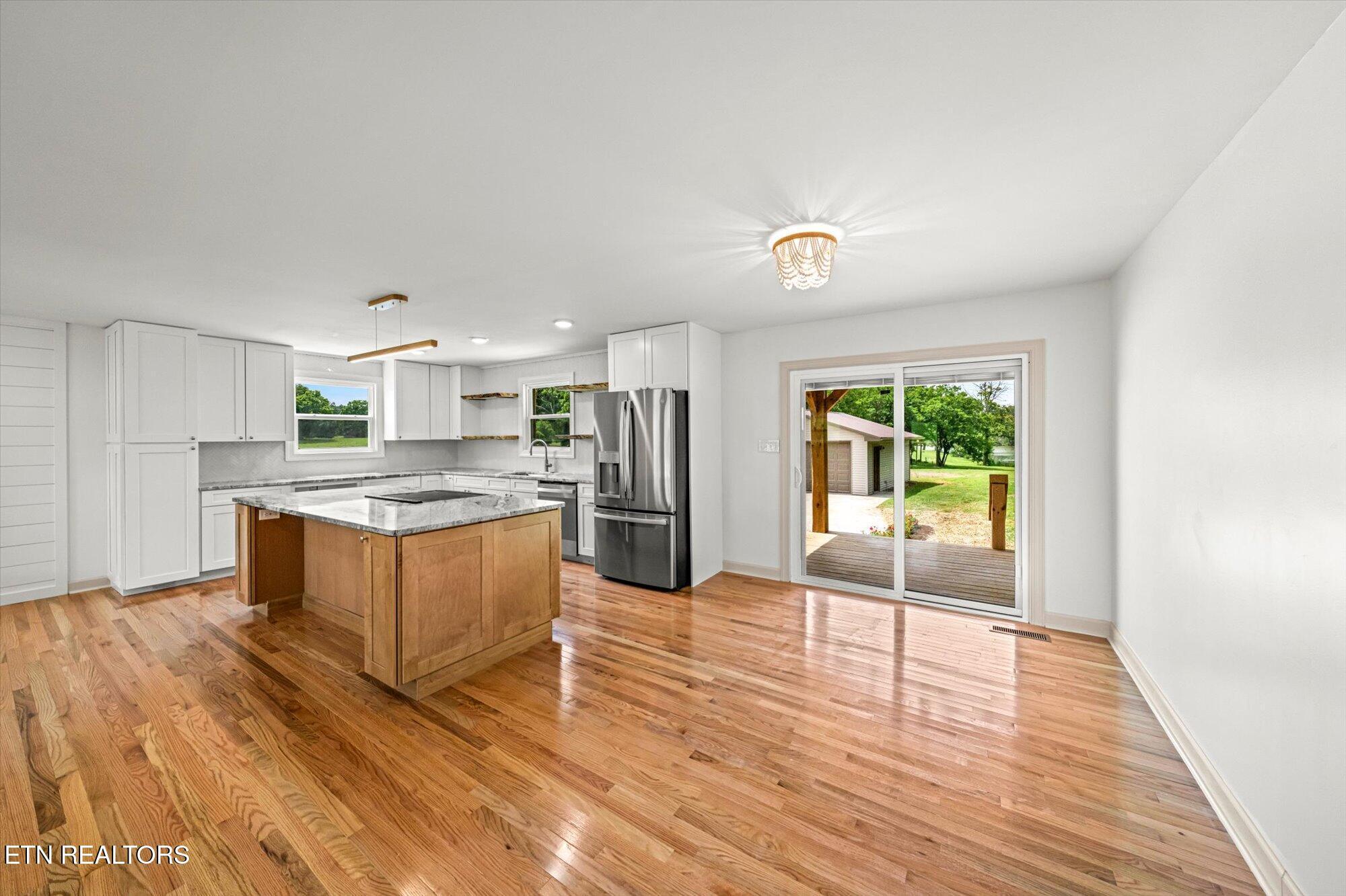 133 Cedar Crest Lane, Friendsville, TN - Fort Loudoun and Tellico Lake Real Estate - Image# 11