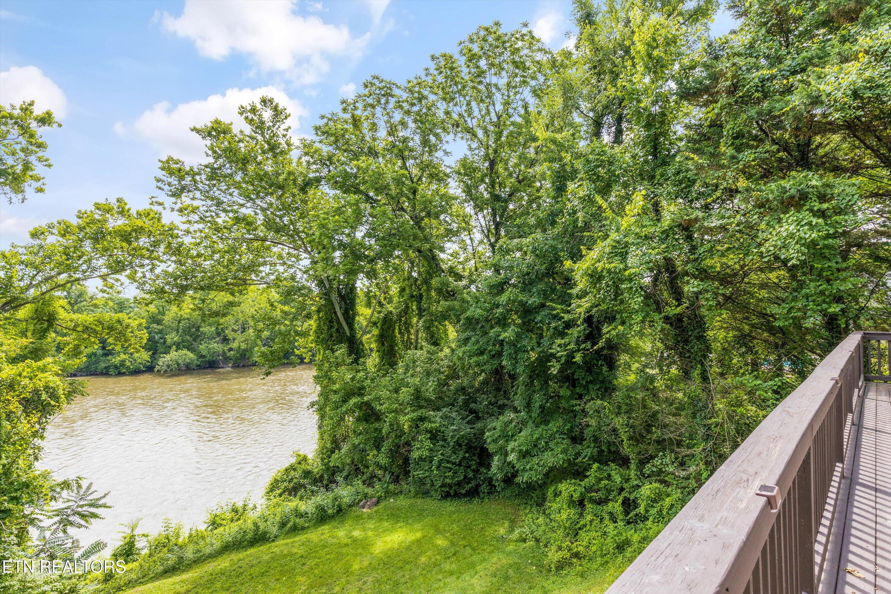 5921 Windtrace Lane, Knoxville, TN - Fort Loudoun and Tellico Lake Real Estate - Image# 6