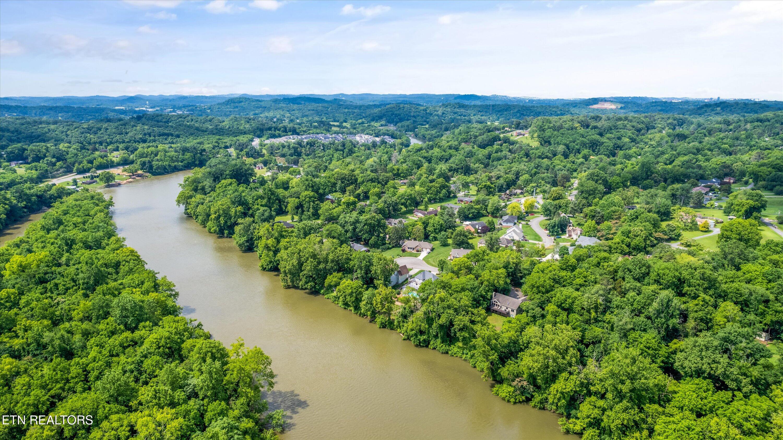 5921 Windtrace Lane, Knoxville, TN - Fort Loudoun and Tellico Lake Real Estate - Image# 11