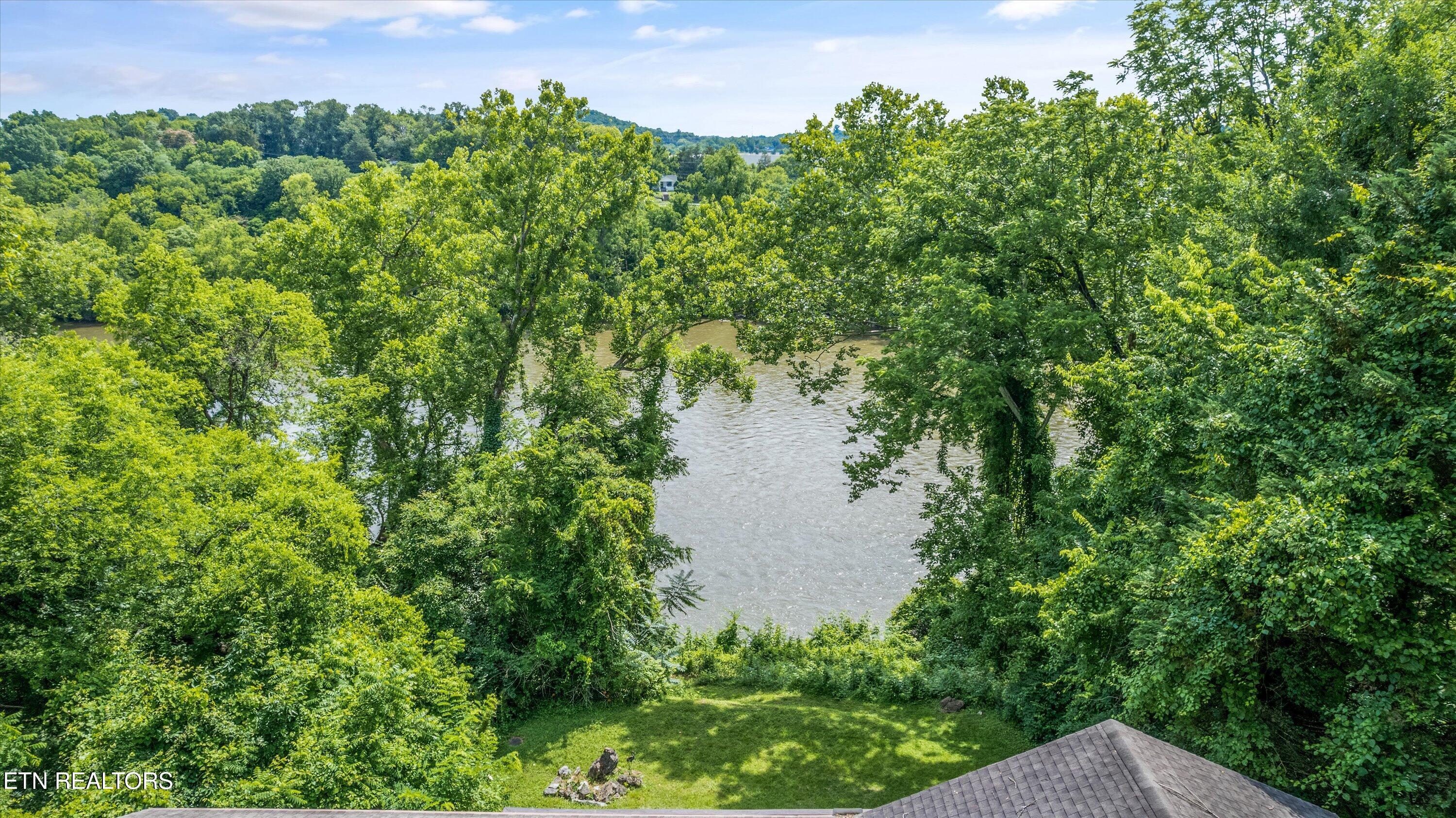 5921 Windtrace Lane, Knoxville, TN - Fort Loudoun and Tellico Lake Real Estate - Image# 12