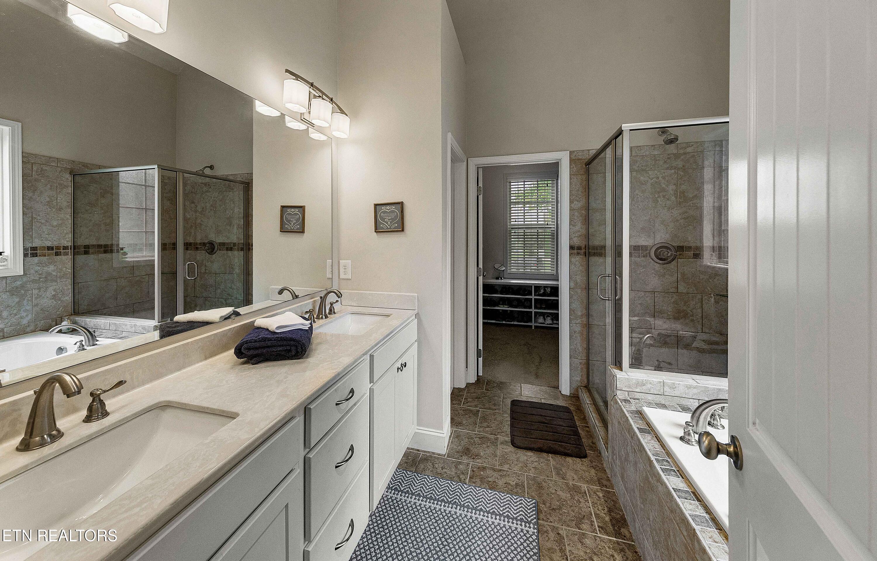 1756 Apple Grove Lane, Knoxville, TN - Fort Loudoun and Tellico Lake Real Estate - Image# 24